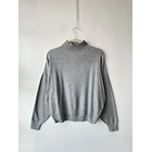 Sweater gris. Talla: L oversized  1