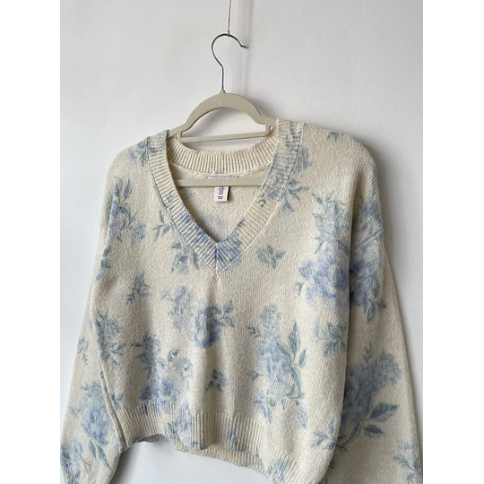 Sweater floreado. Talla: M