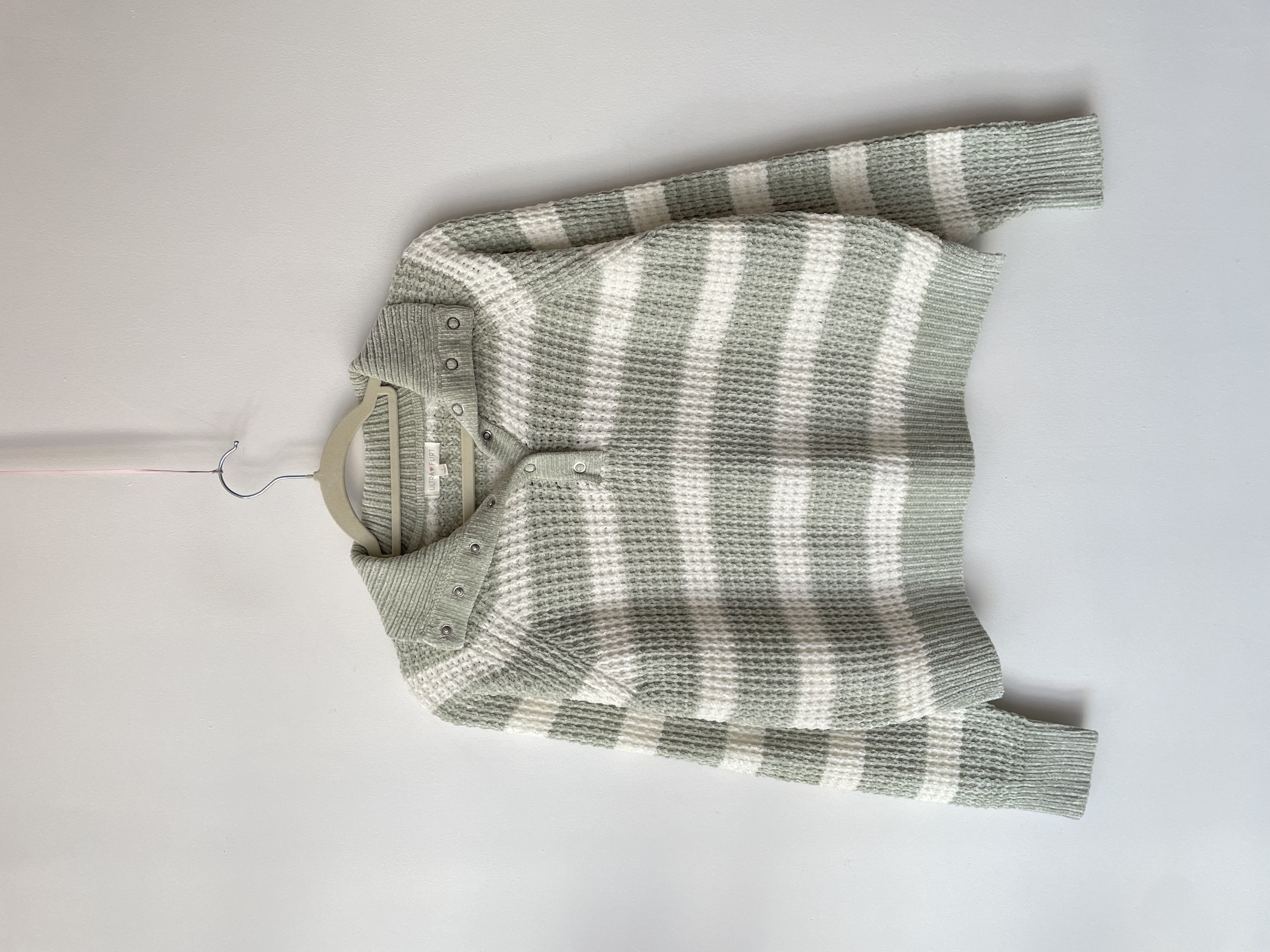 Sweater franjas. Talla: S 1