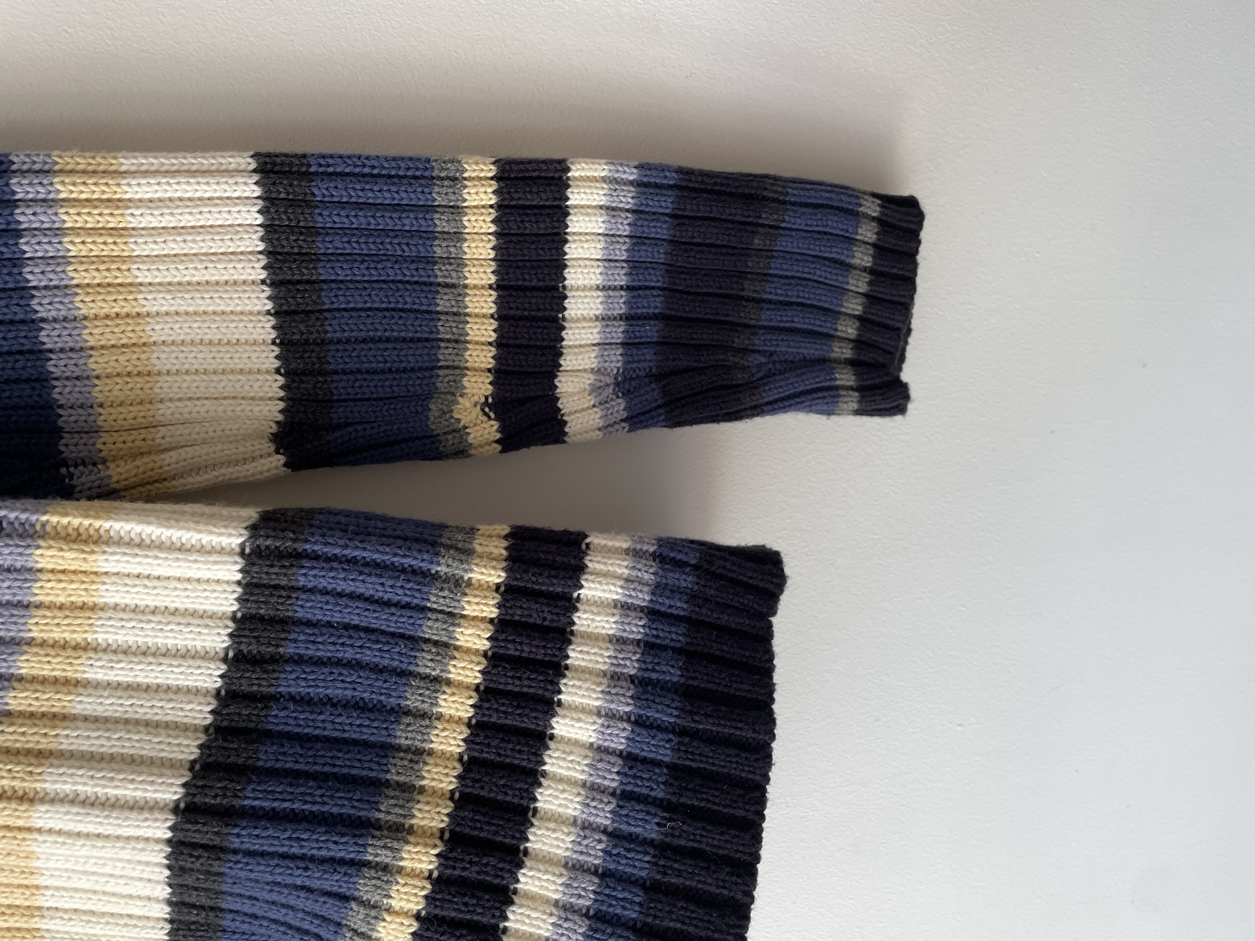 Sweater rayas. Talla: S 3