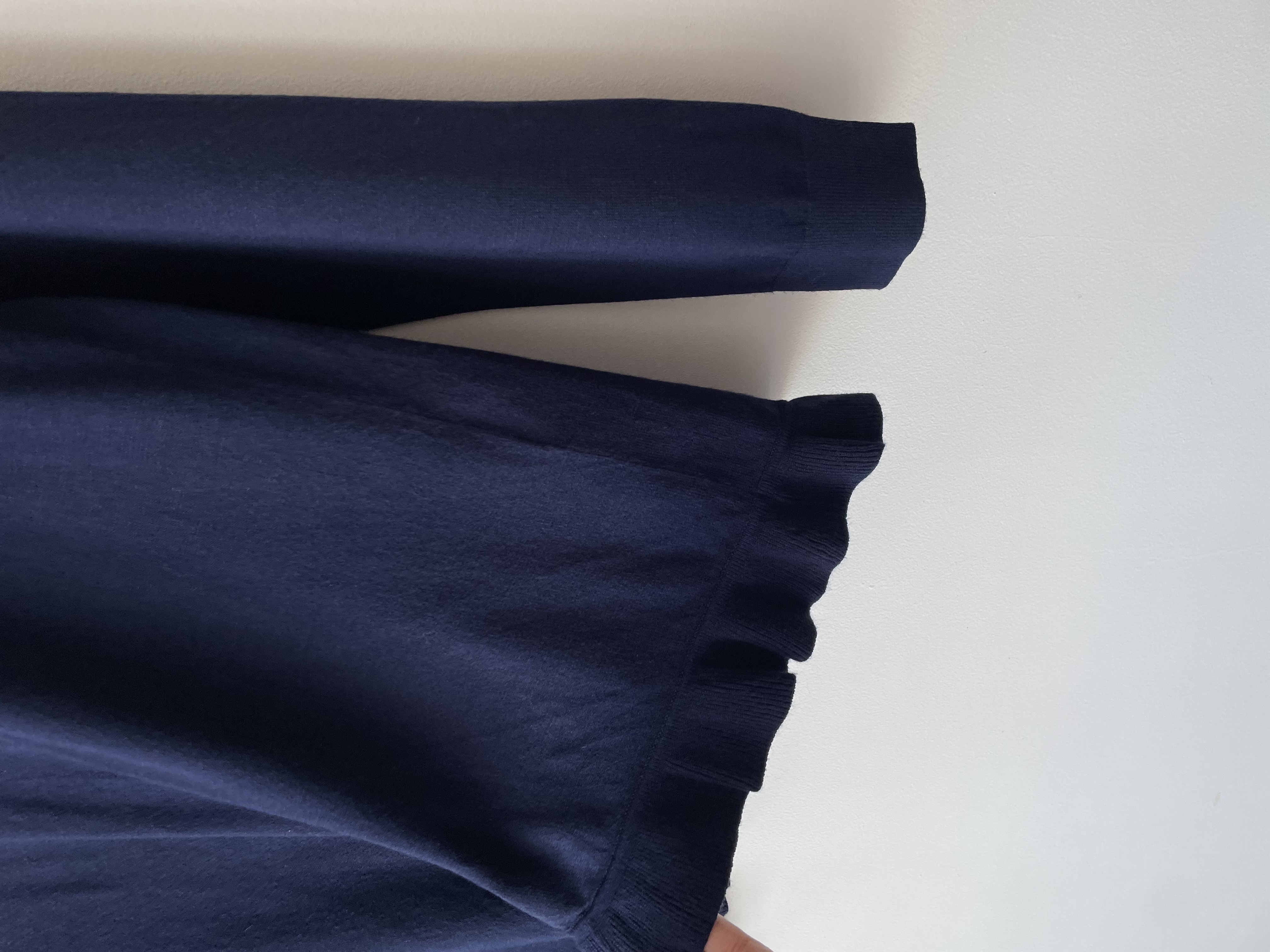 Sweater vuelos. Talla: M  2