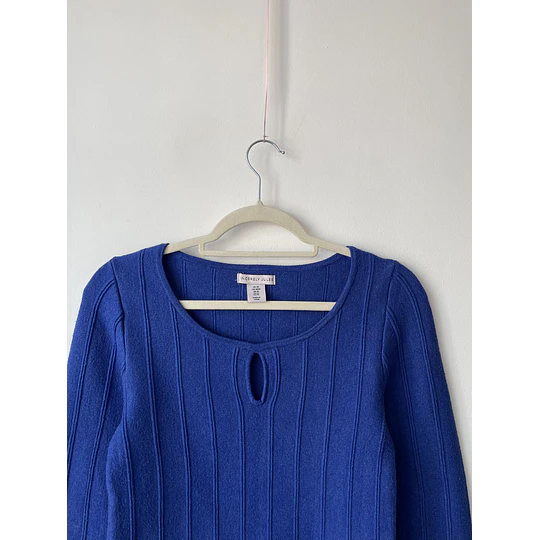 Sweater azul. Talla: M chico (S/M)