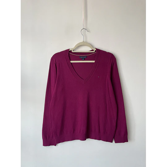 Sweater magenta. Talla: M