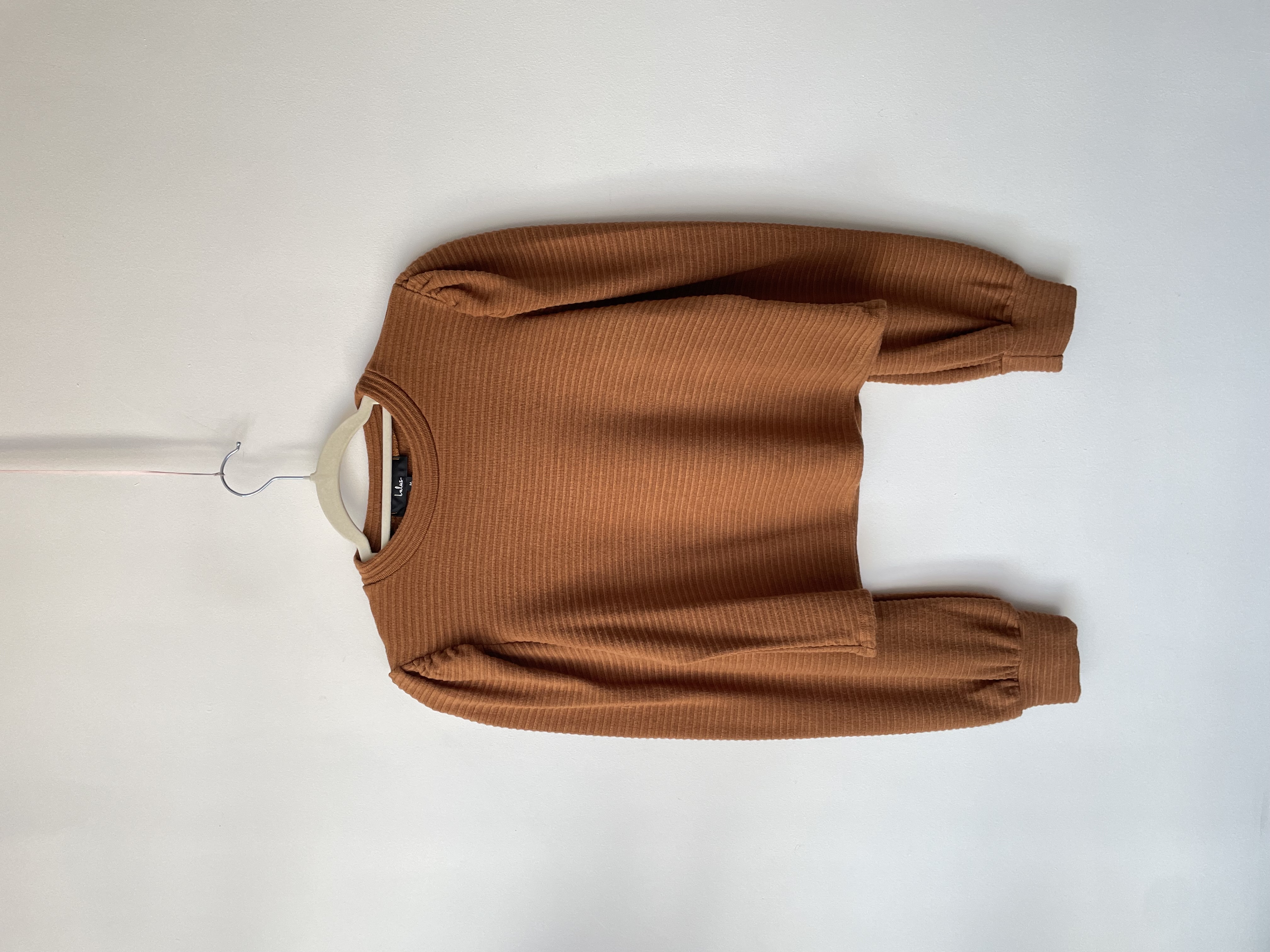 Sweater princesa café. Talla: M 1