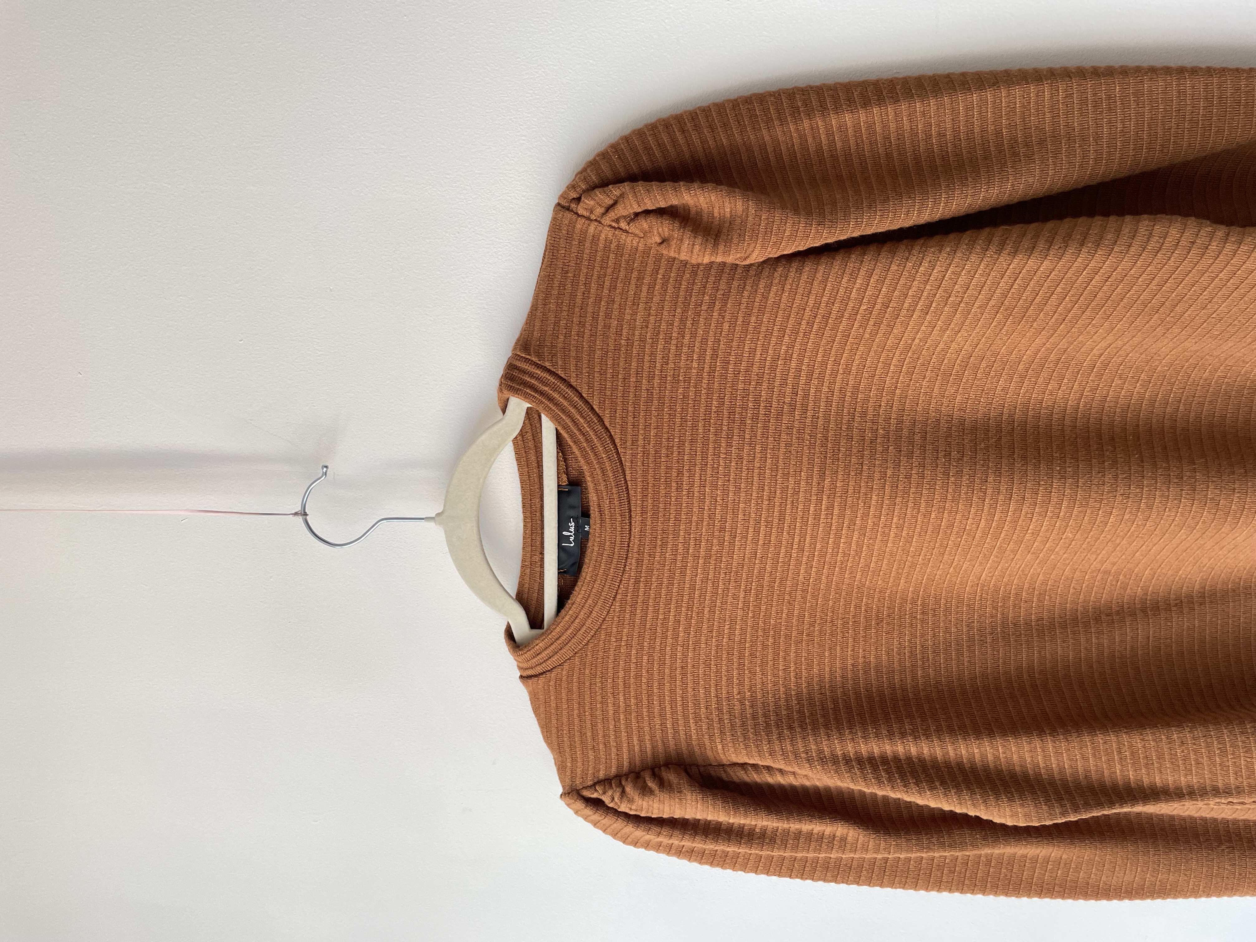 Sweater princesa café. Talla: M 2