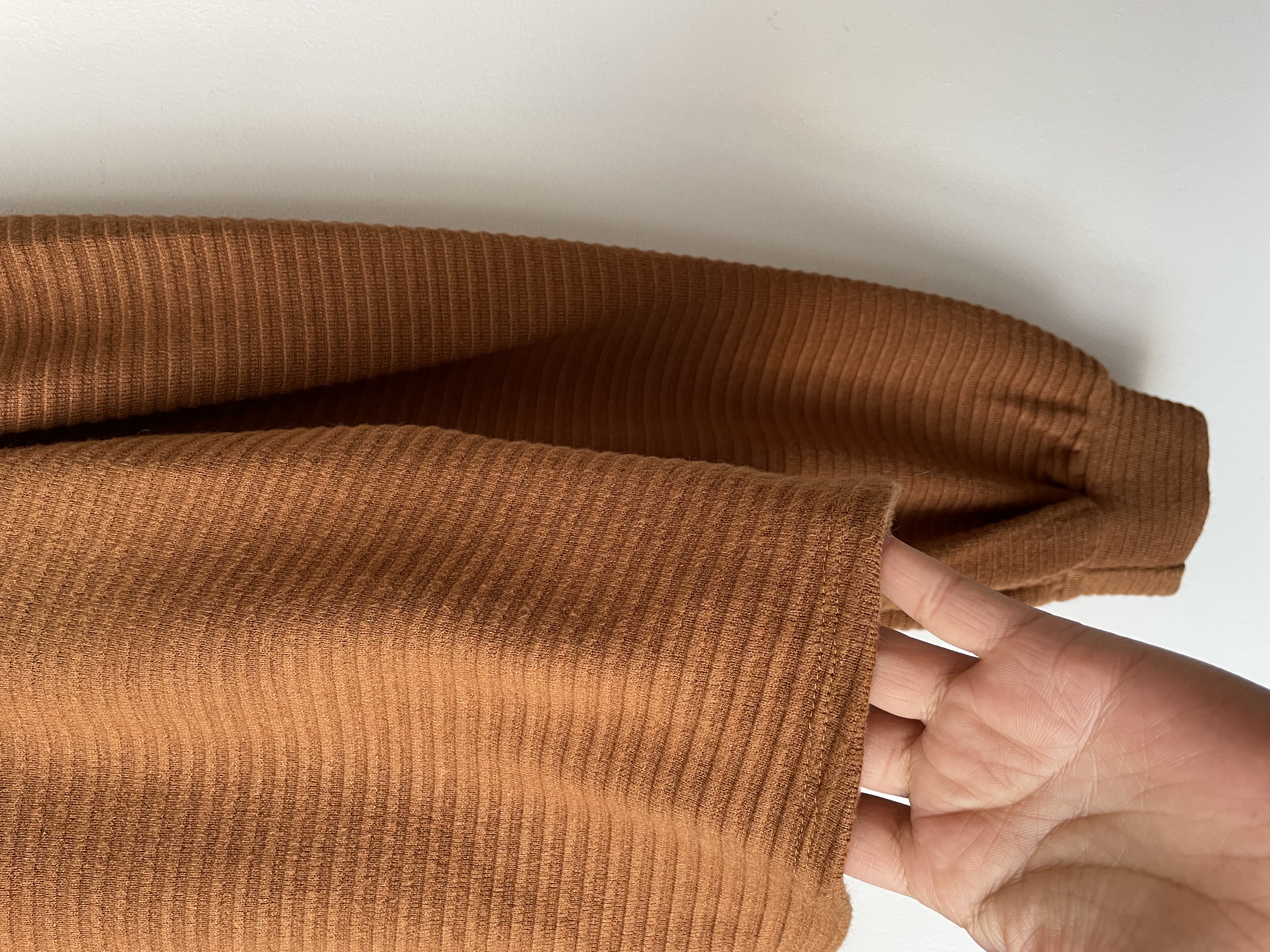 Sweater princesa café. Talla: M 4