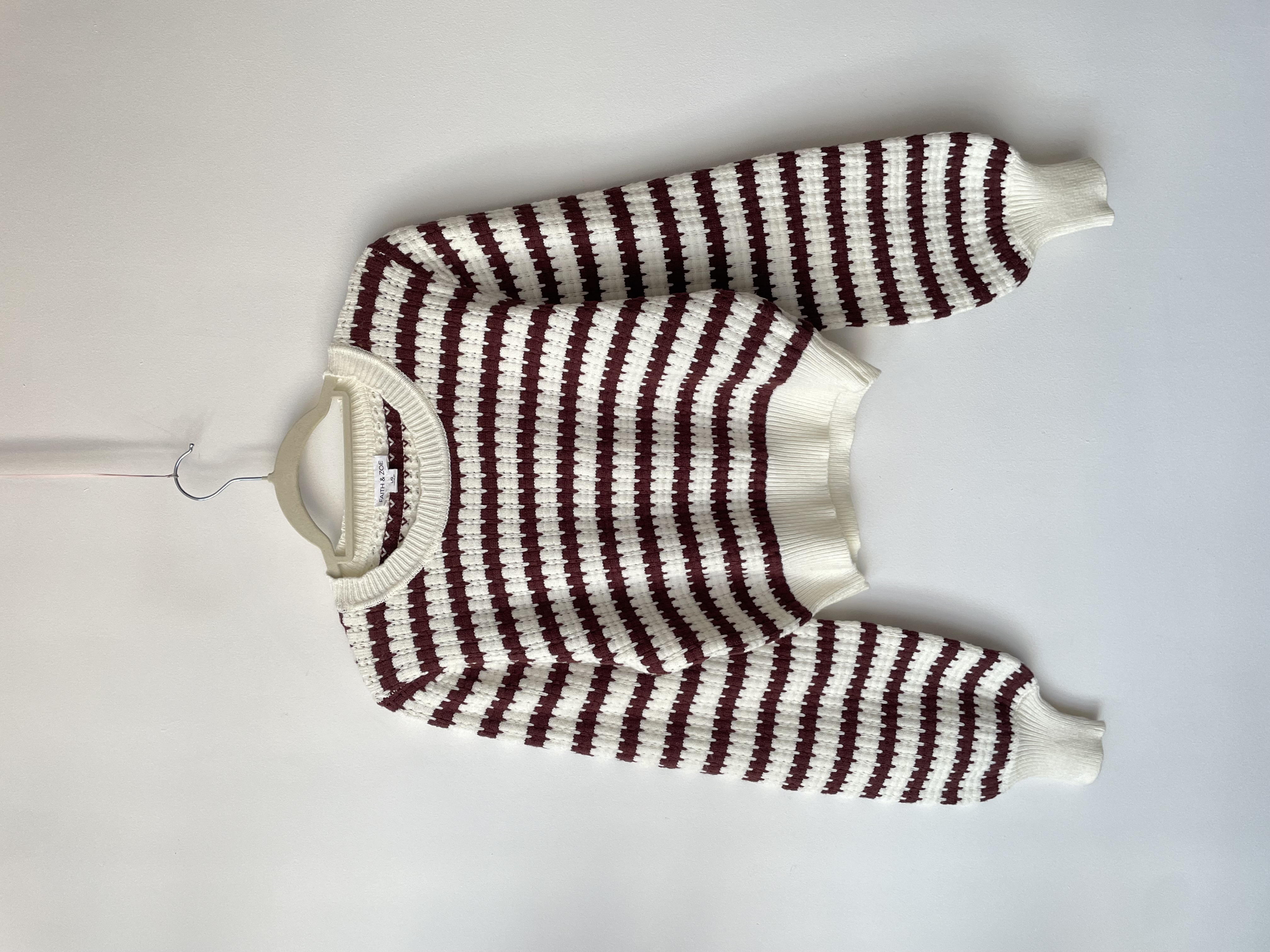 Sweater globo rayas. Talla: L  1