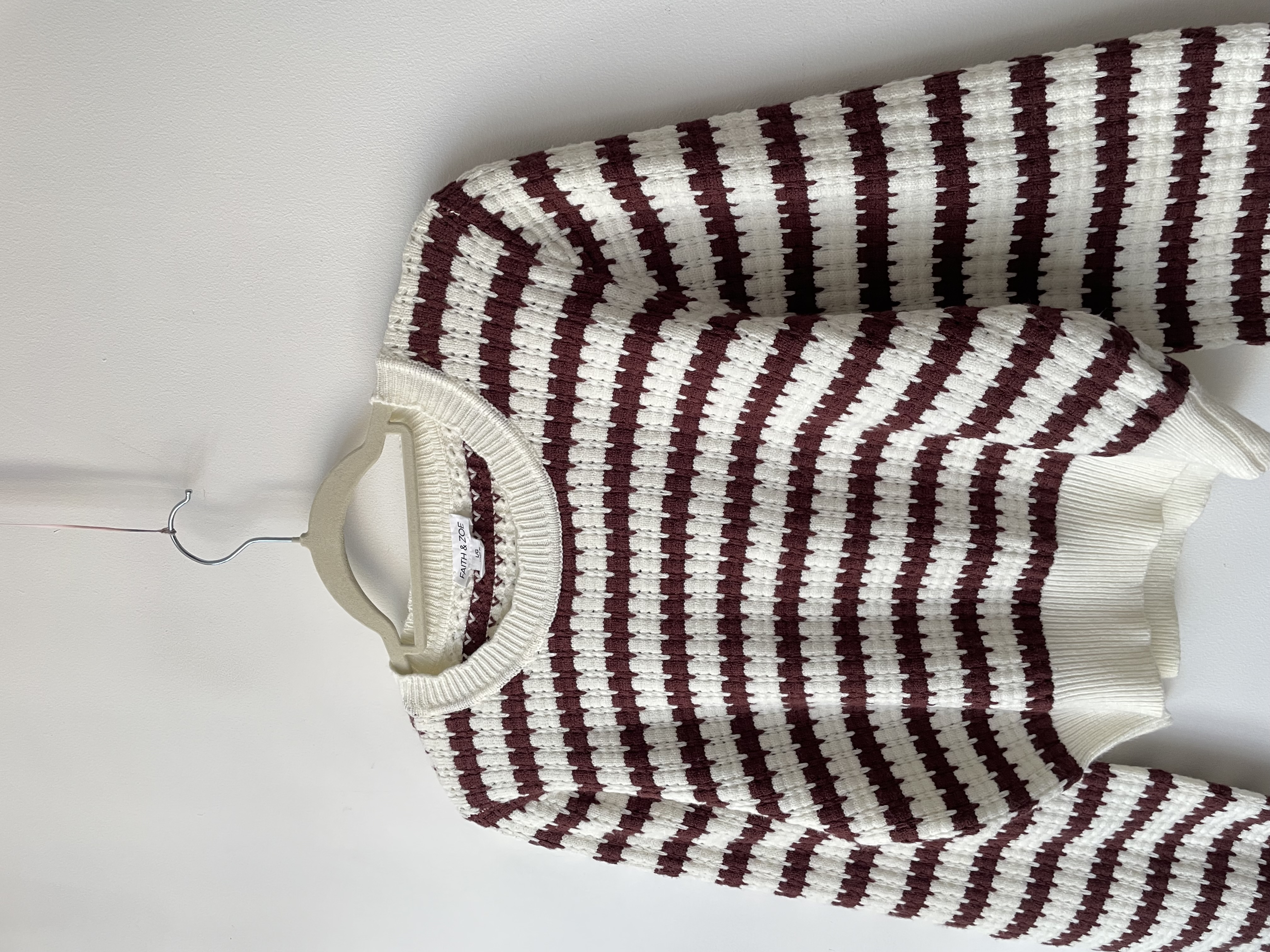 Sweater globo rayas. Talla: L  2