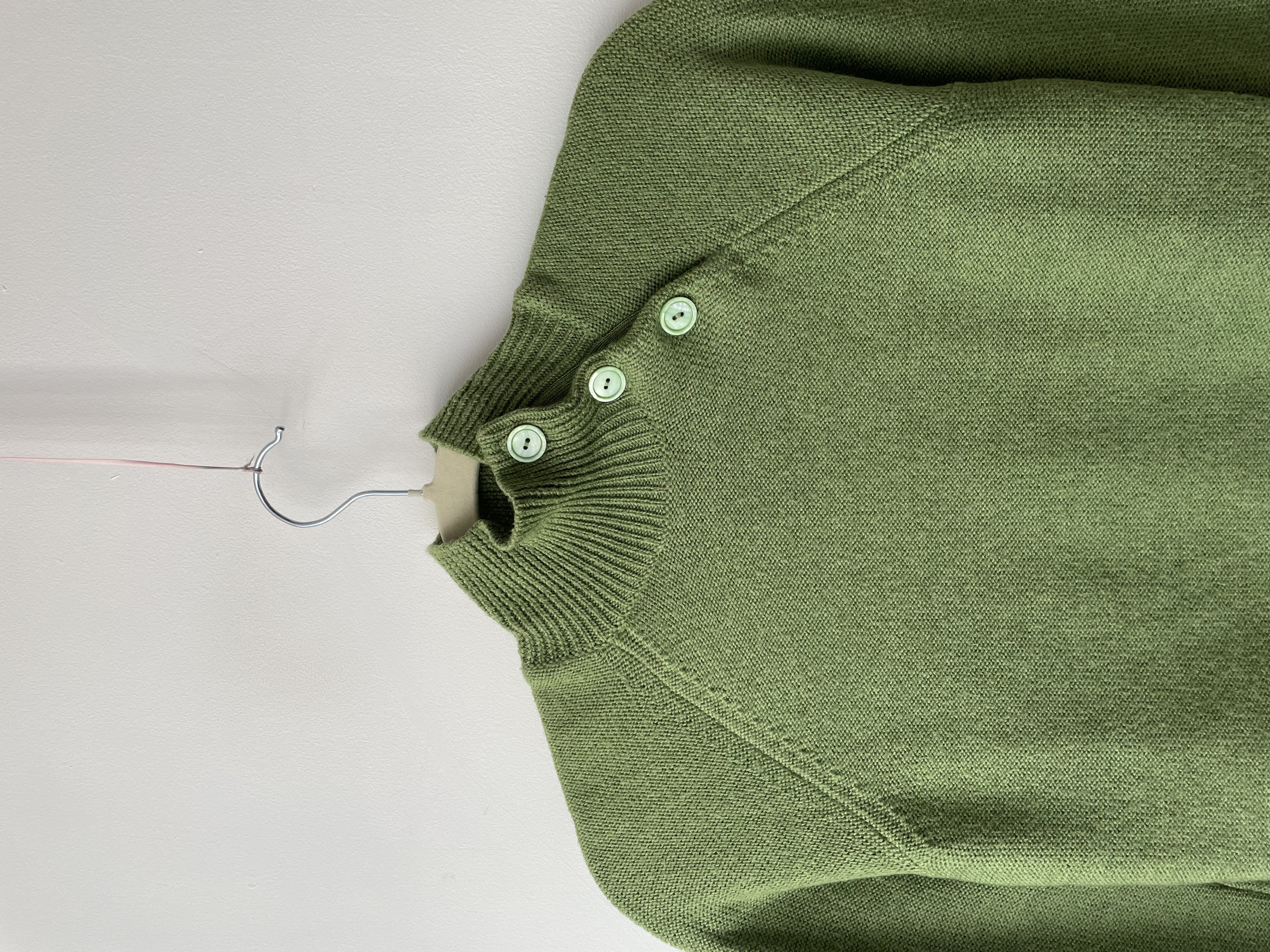 Sweater pistacho Lana Merino. Talla: S 2
