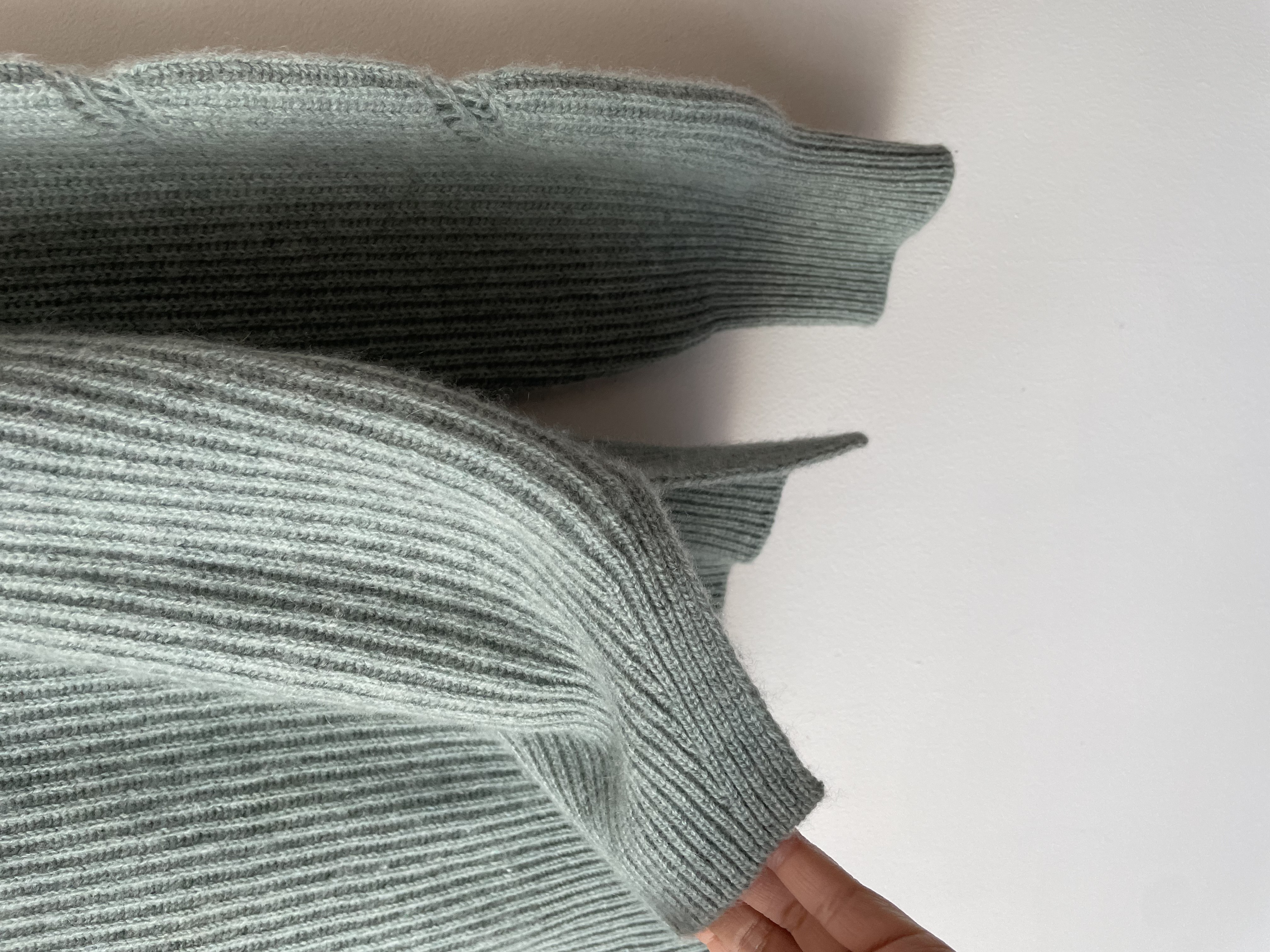 Sweater cachemir verde. Talla: L  3