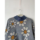 Sweater flores. Talla: M 2