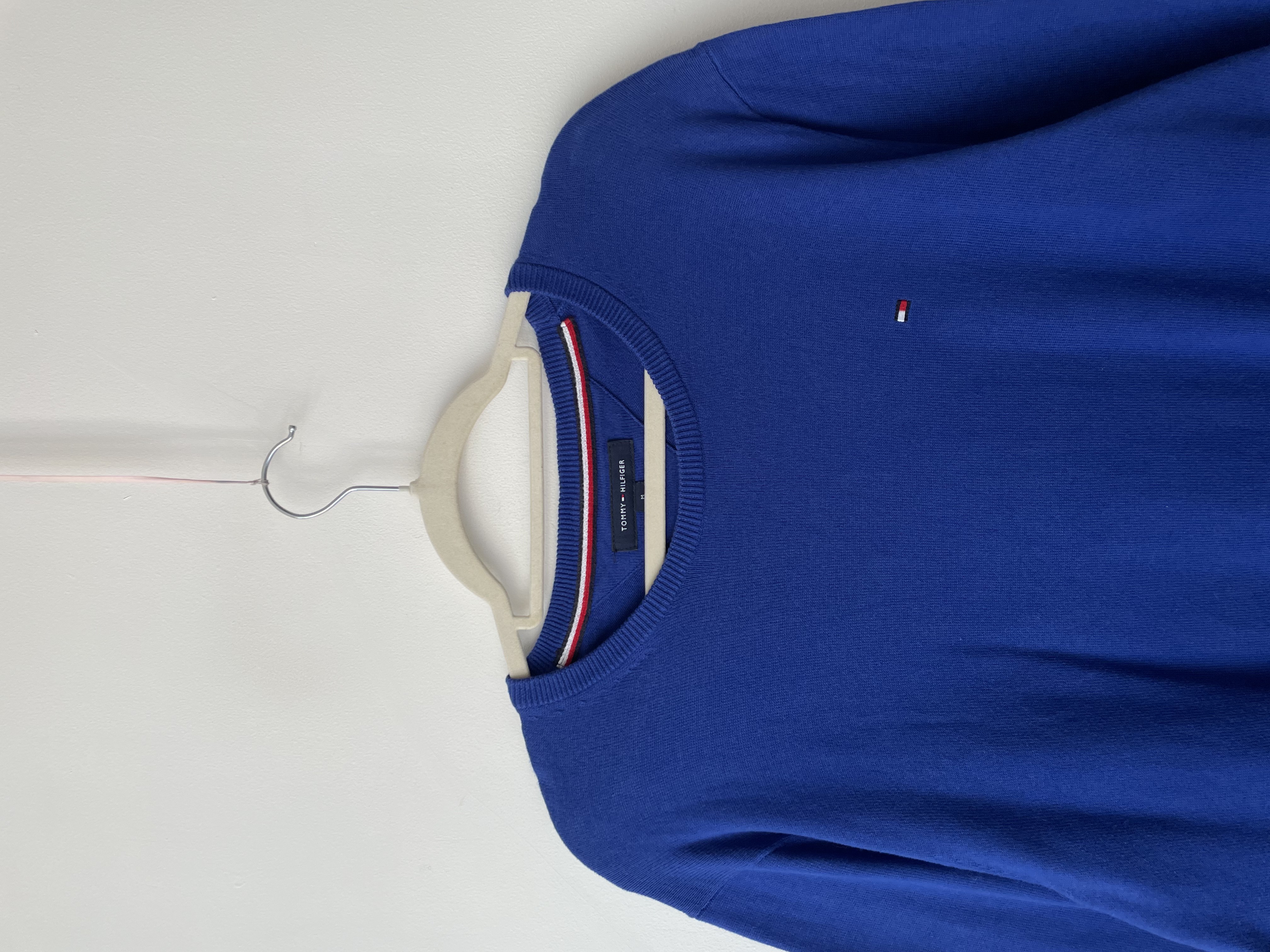 Sweater azul tommy. Talla: M hombre (L mujer)  2