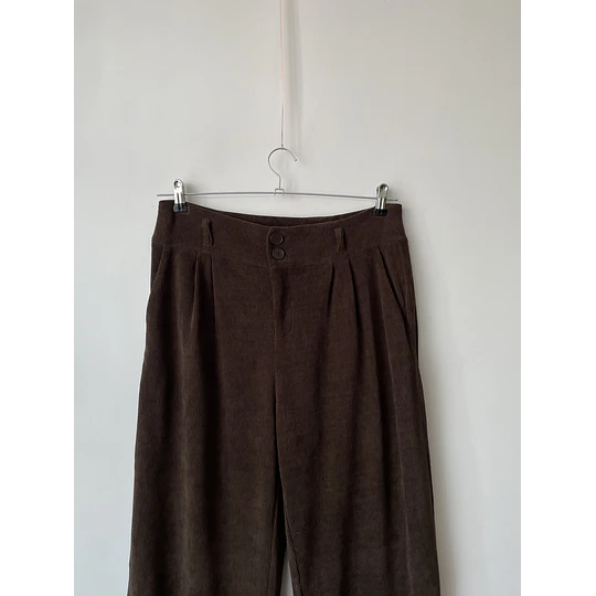 Pantalón wide café. Talla: M 