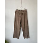 Pantalón camel. Tala: 38  1