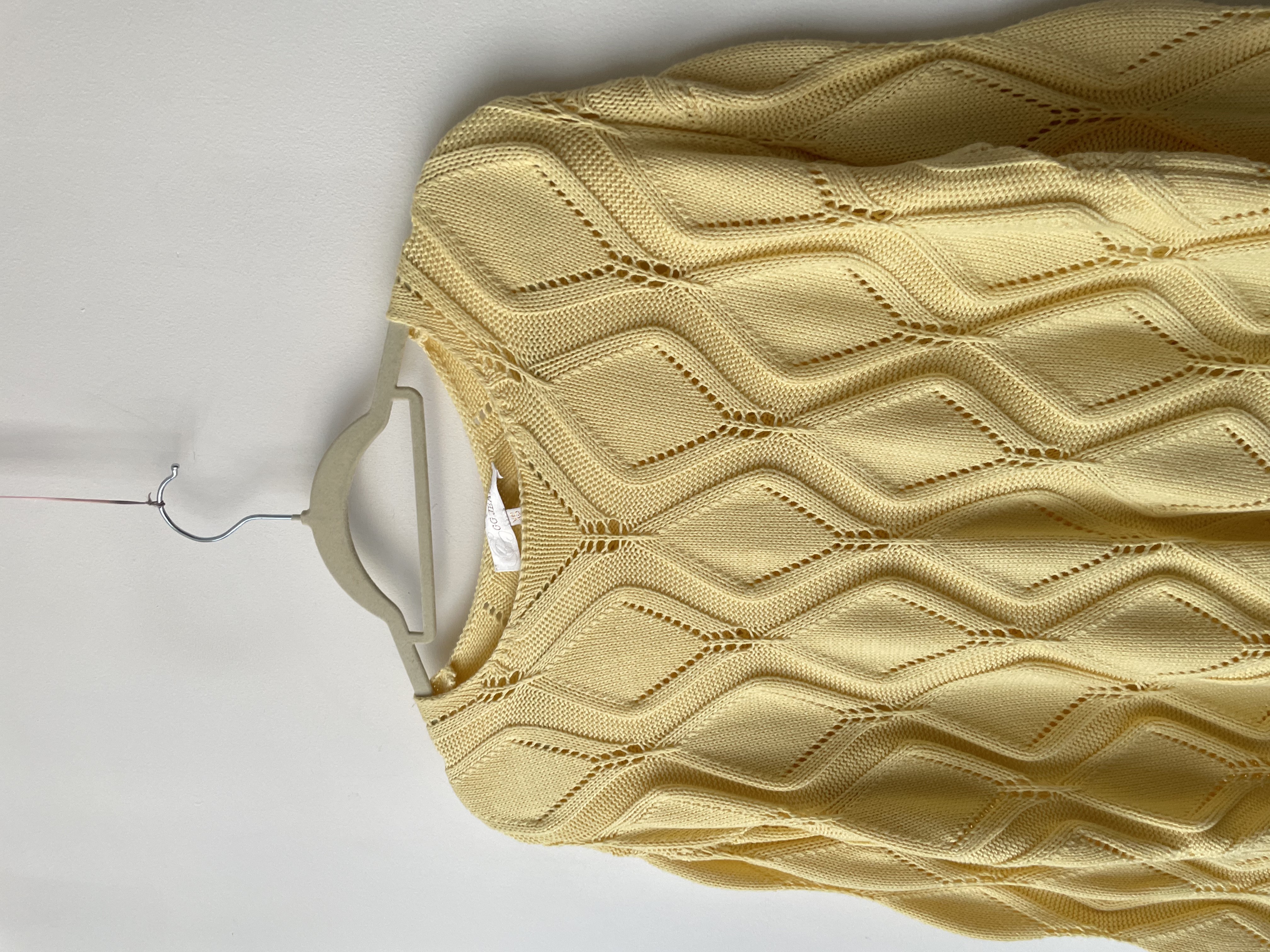 Sweater amarillo rombos. Talla: XS oversized 2