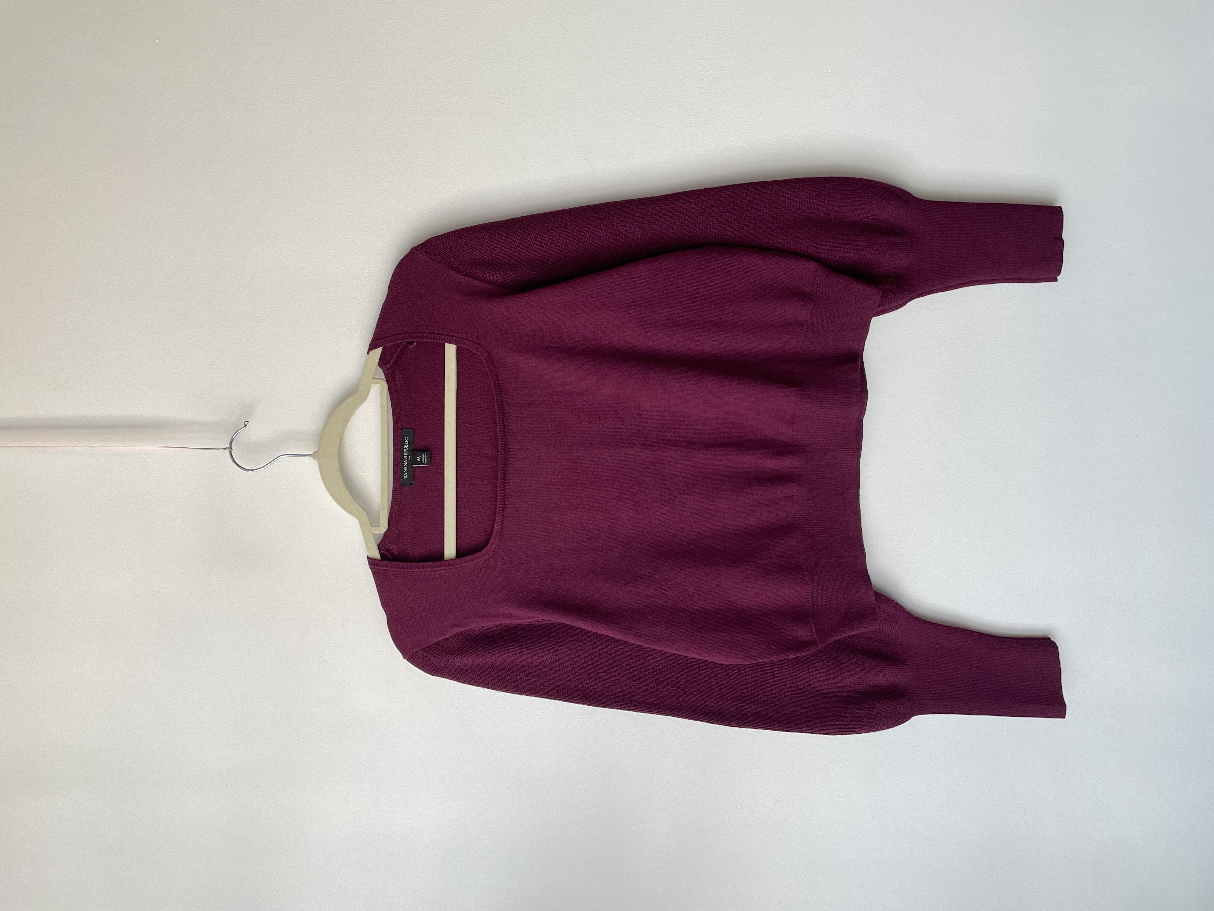 Sweater vino. Talla: M 1