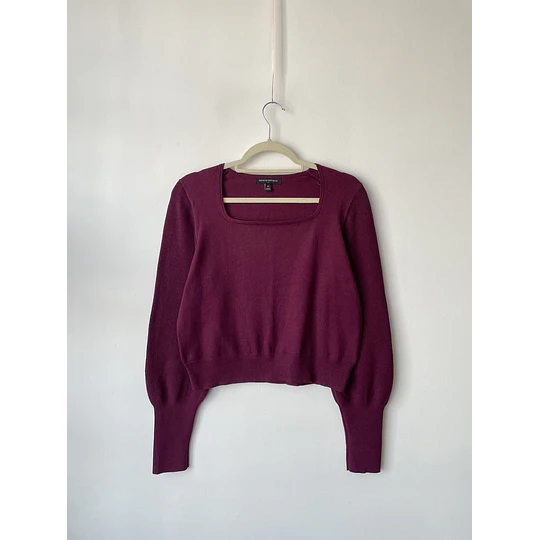 Sweater vino. Talla: M
