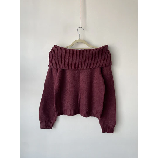 Sweater hombros. Talla: s