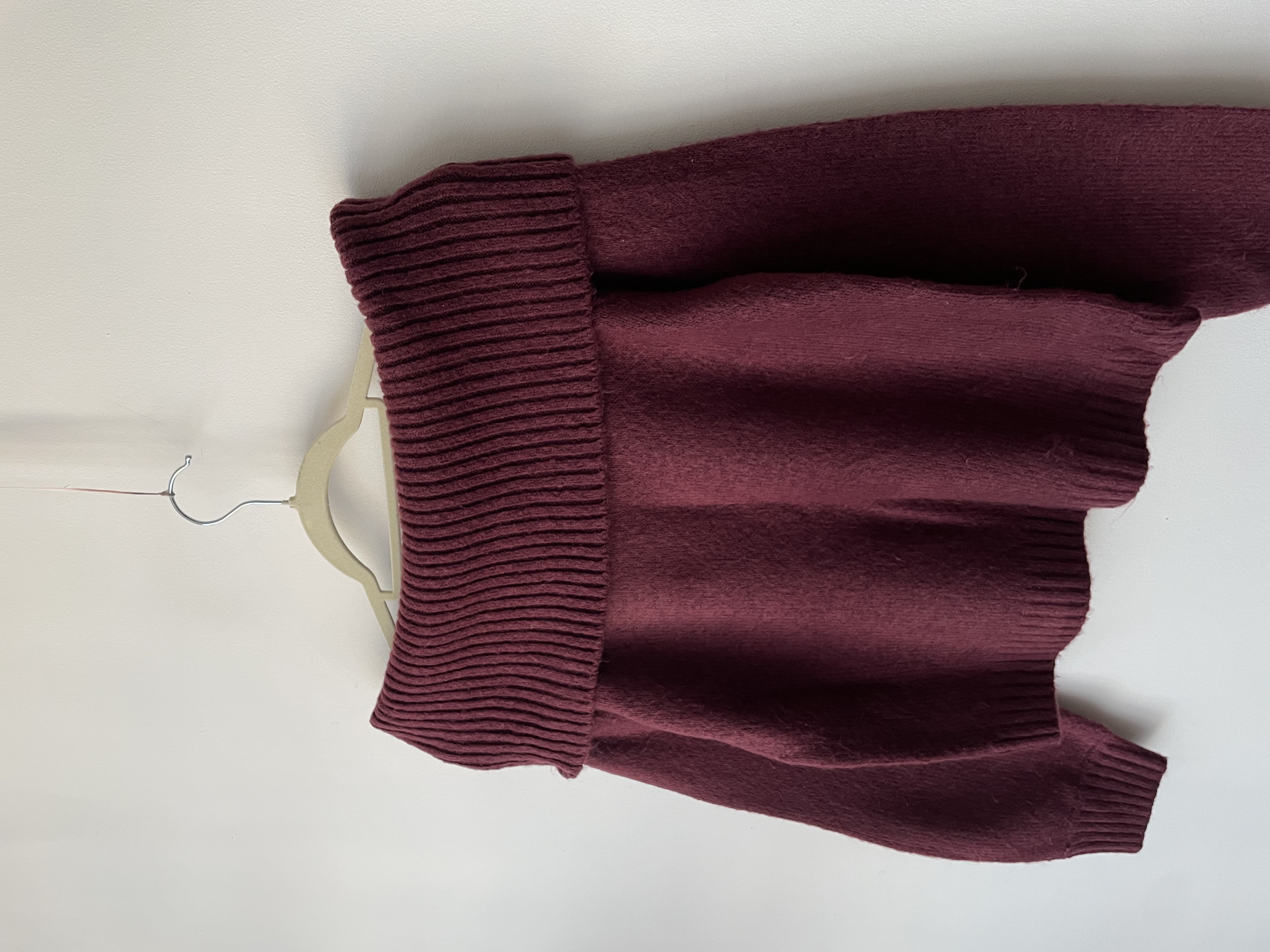 Sweater hombros. Talla: s 2