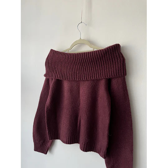 Sweater hombros. Talla: s