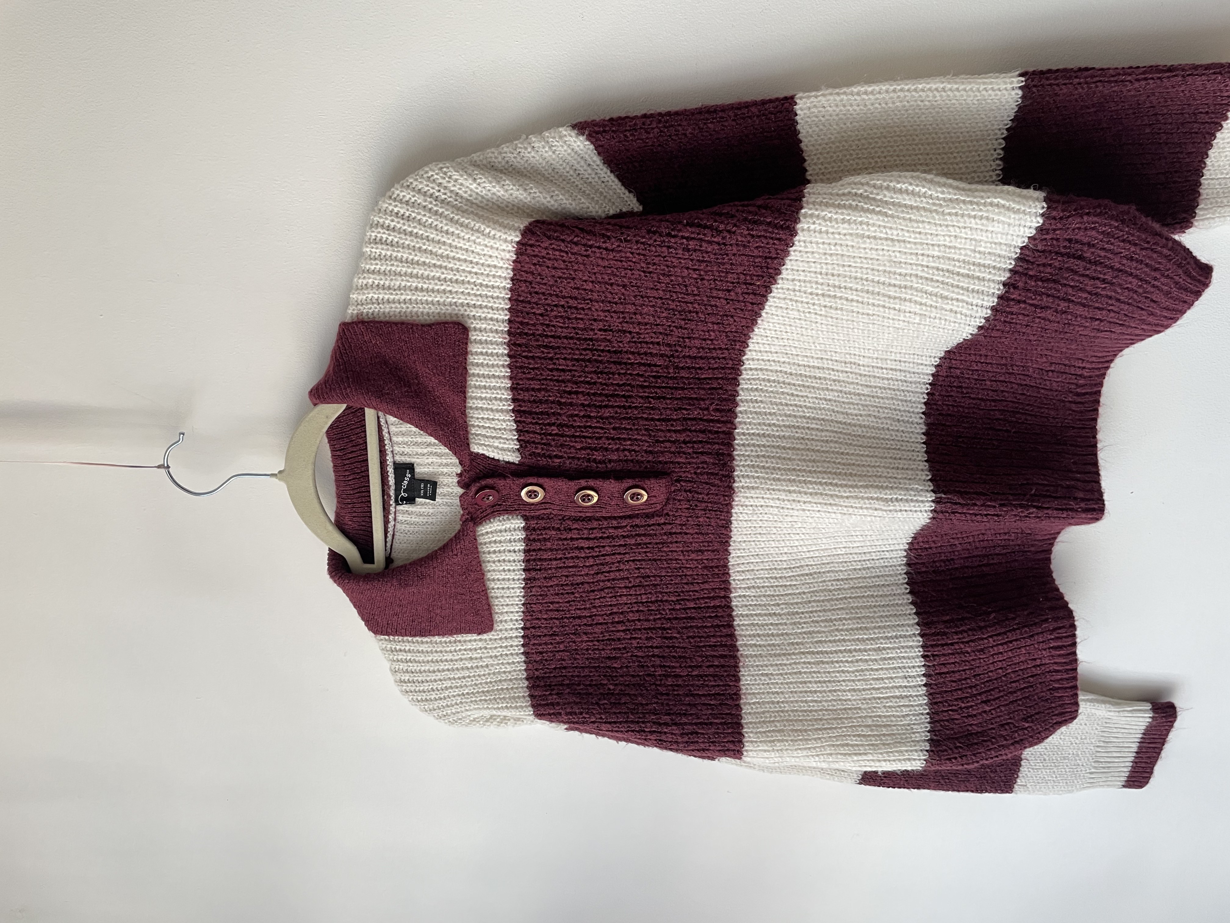 Sweater franjas. Talla: 2Xl niña (L)  2