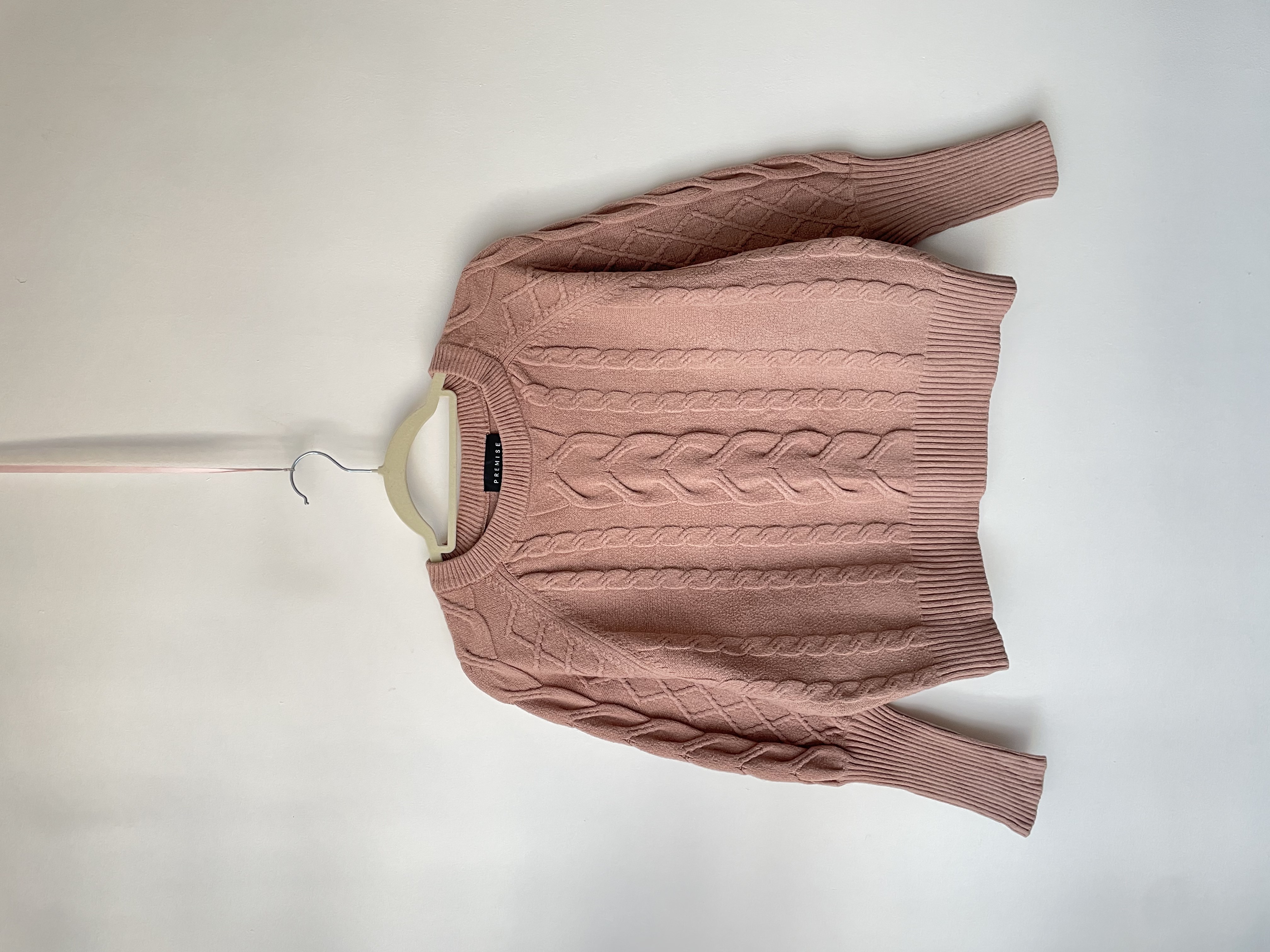 Sweater trenzado. Talla: M 1