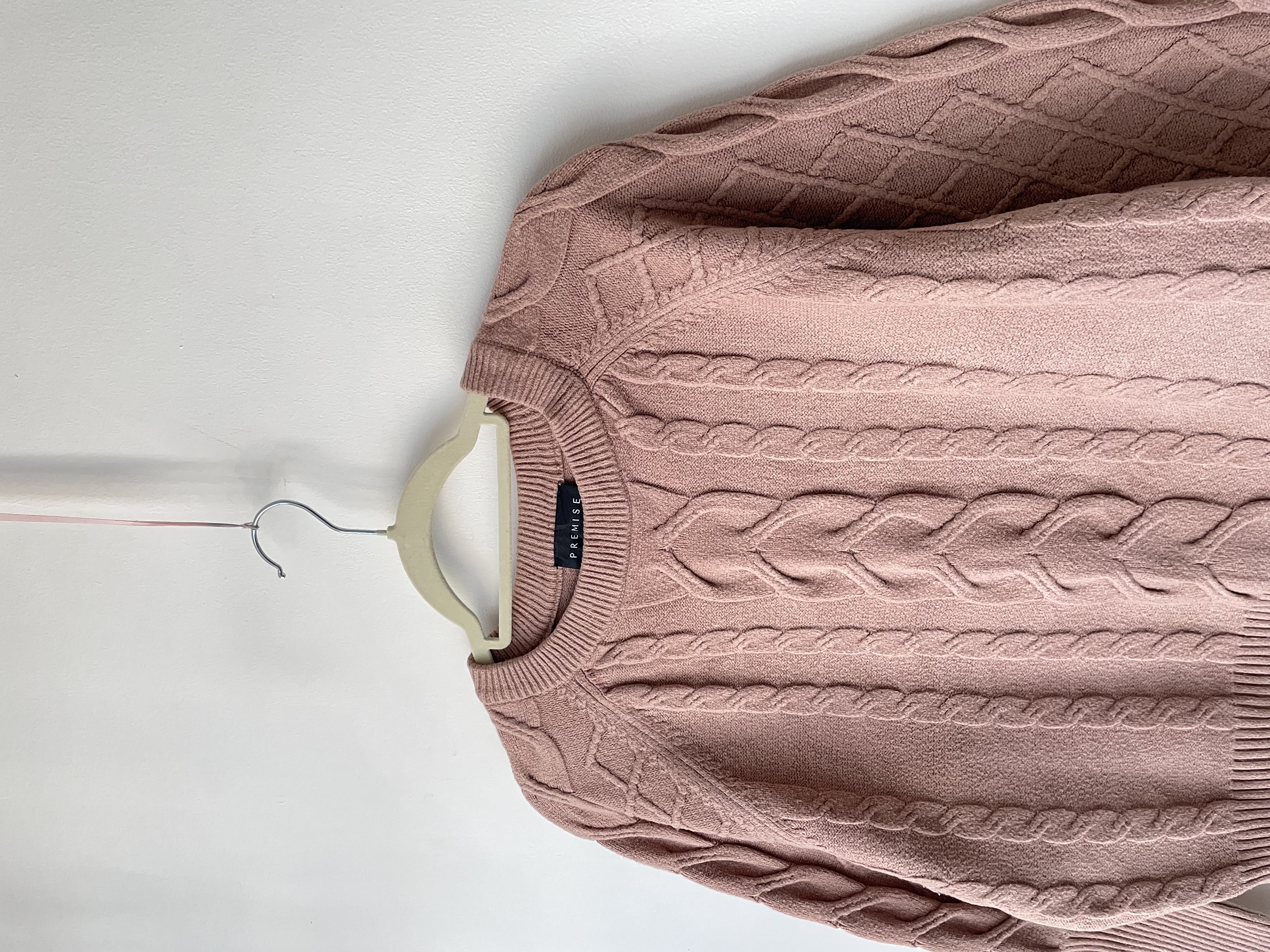 Sweater trenzado. Talla: M 2