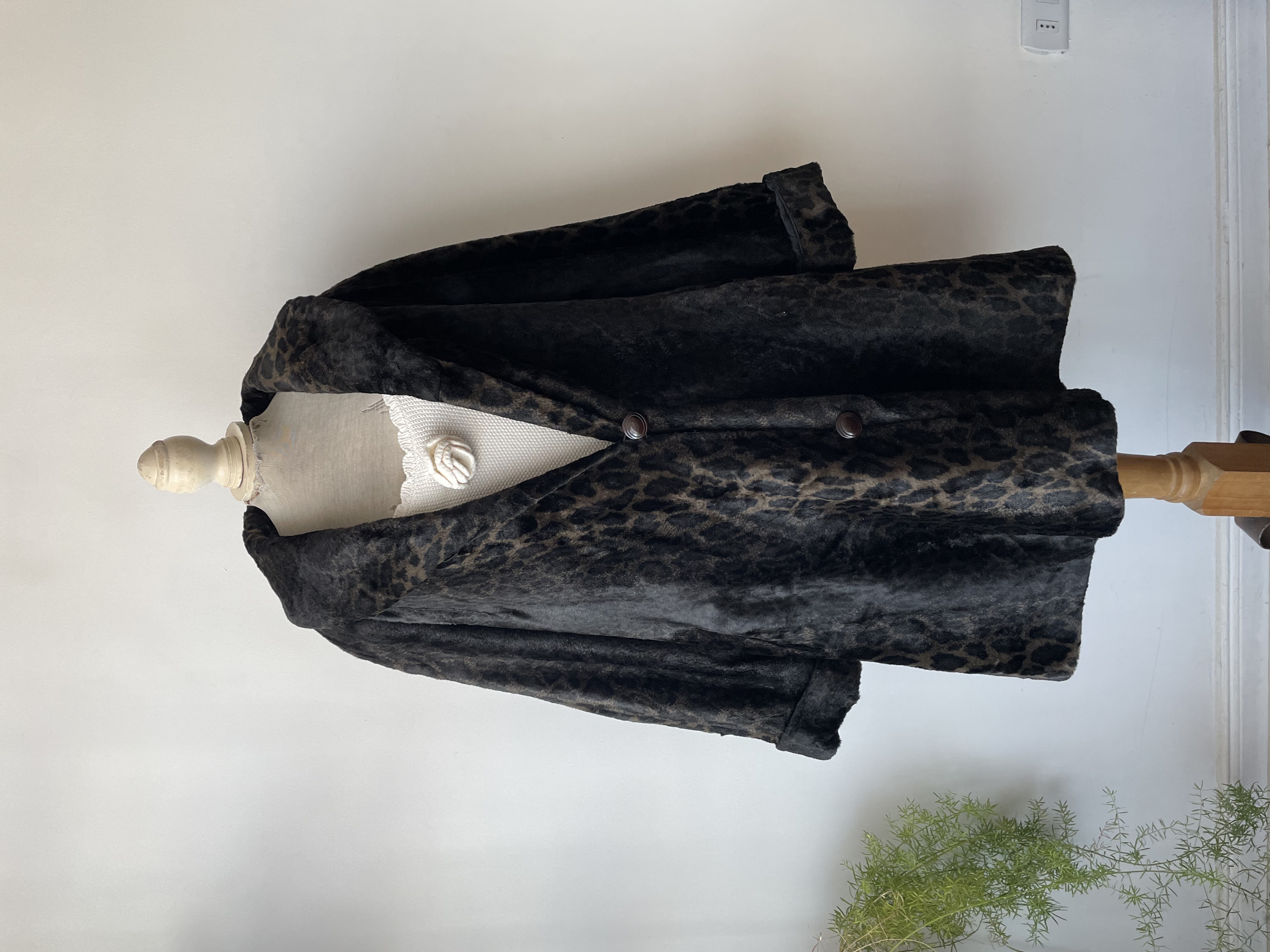 Abrigo leopardo. Talla: L oversized (XL+) 1