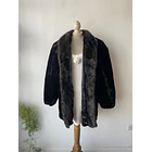 Abrigo felpudo negro. Talla: M/L 1