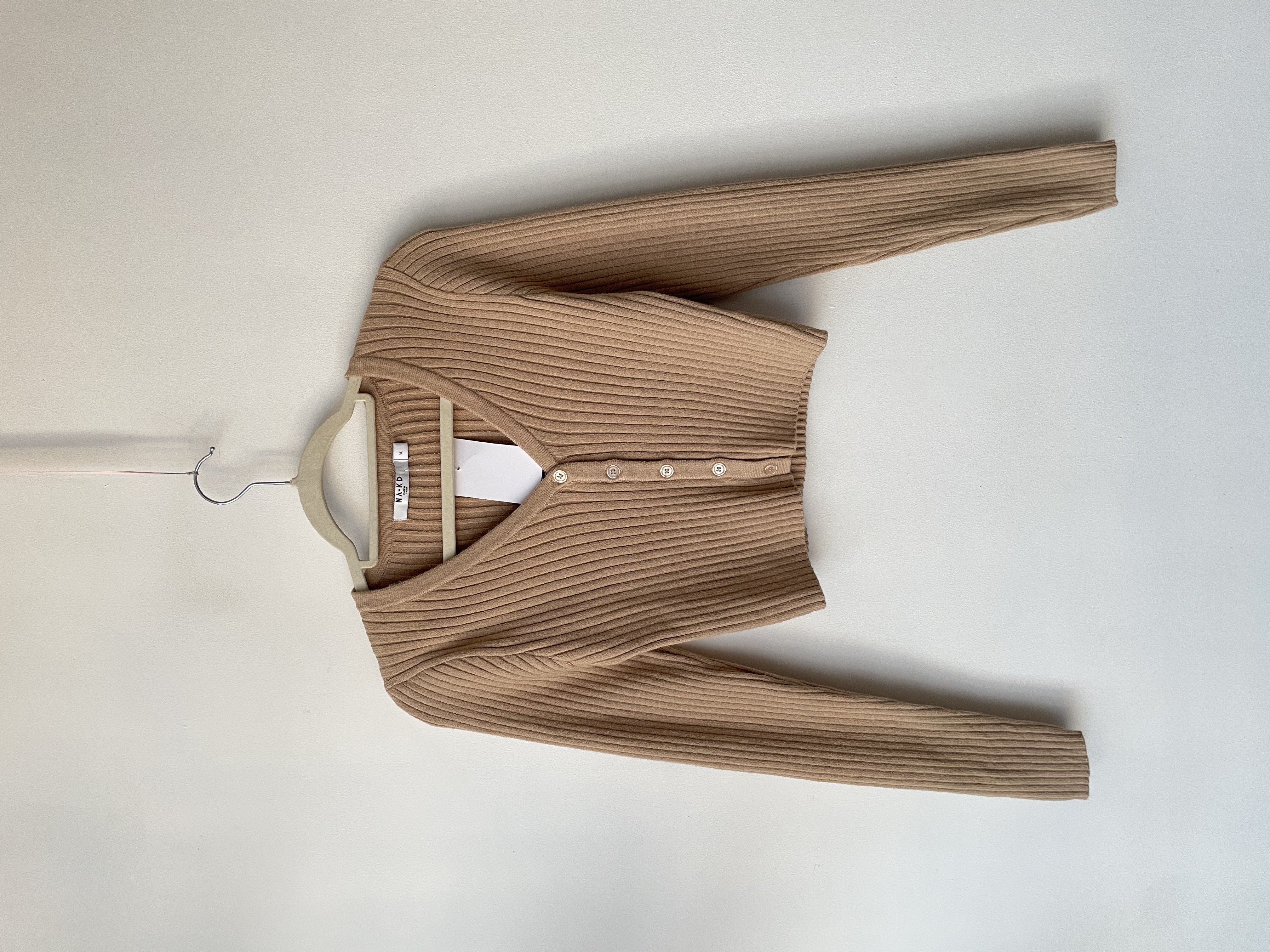 Cárdigan camel. Talla: M 1
