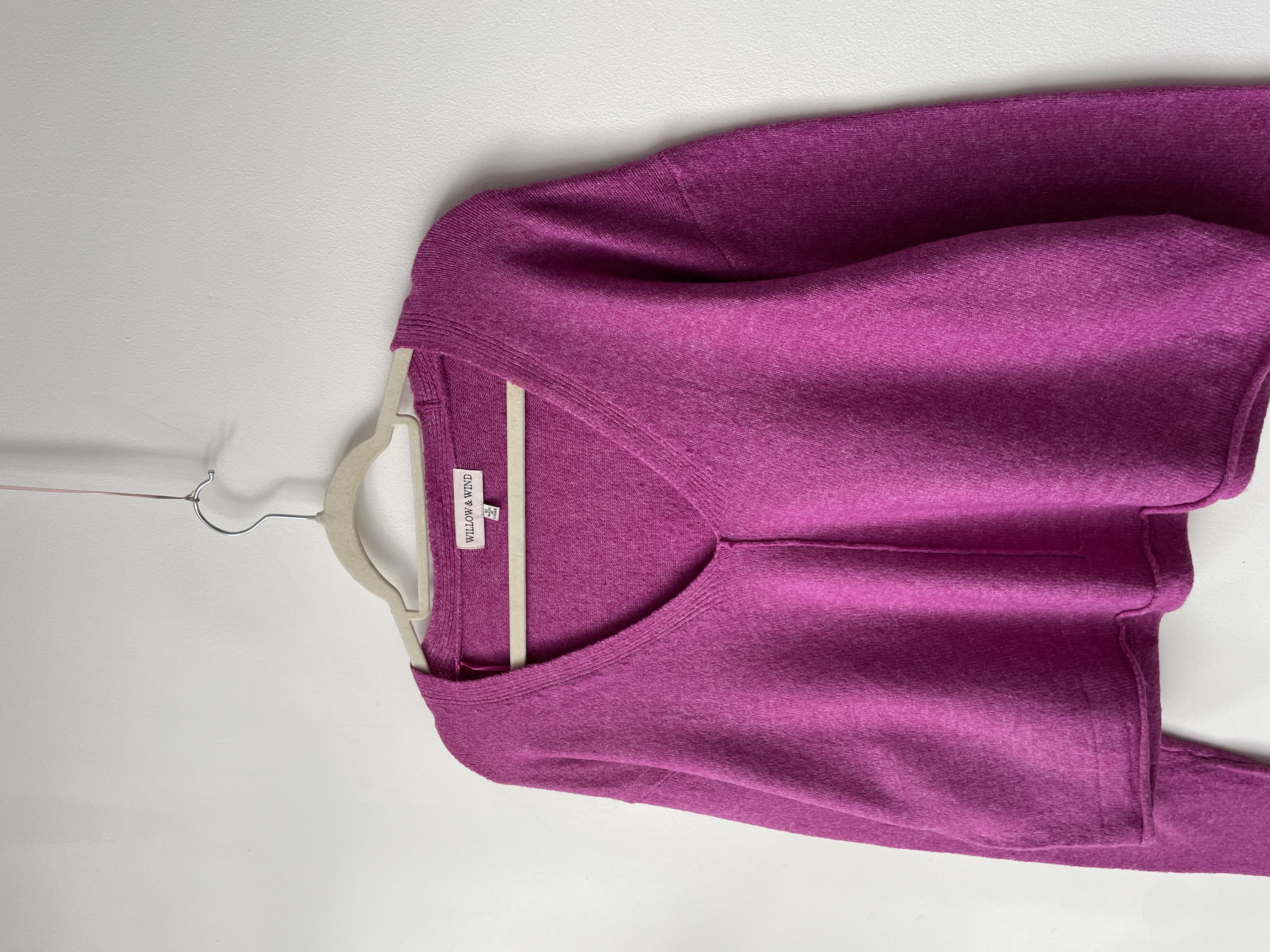 Sweater magenta. Talla: M 2