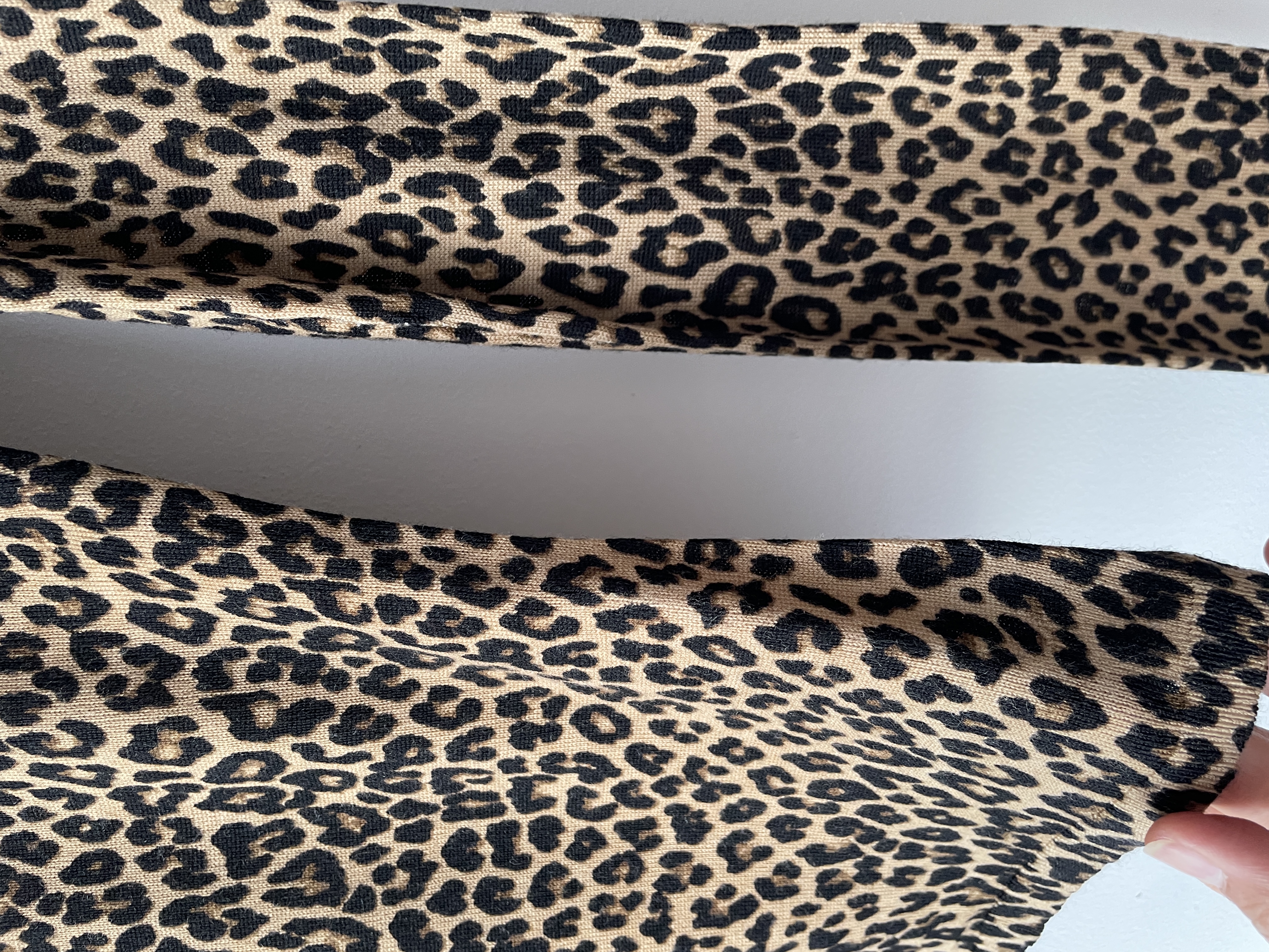 Camiseta leopardo. Talla: XS 3