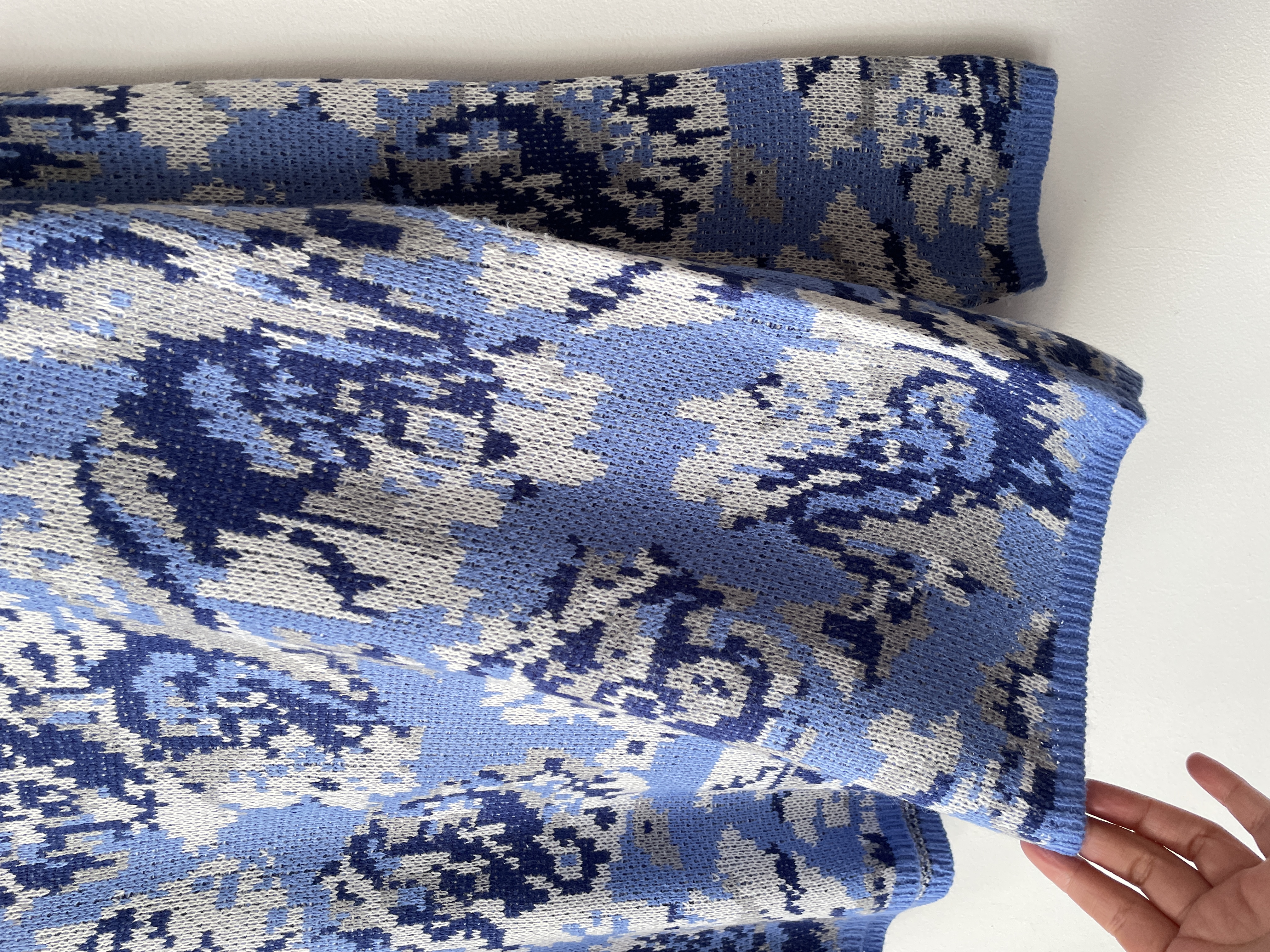 Sweater floral. Talla: M holgado 3
