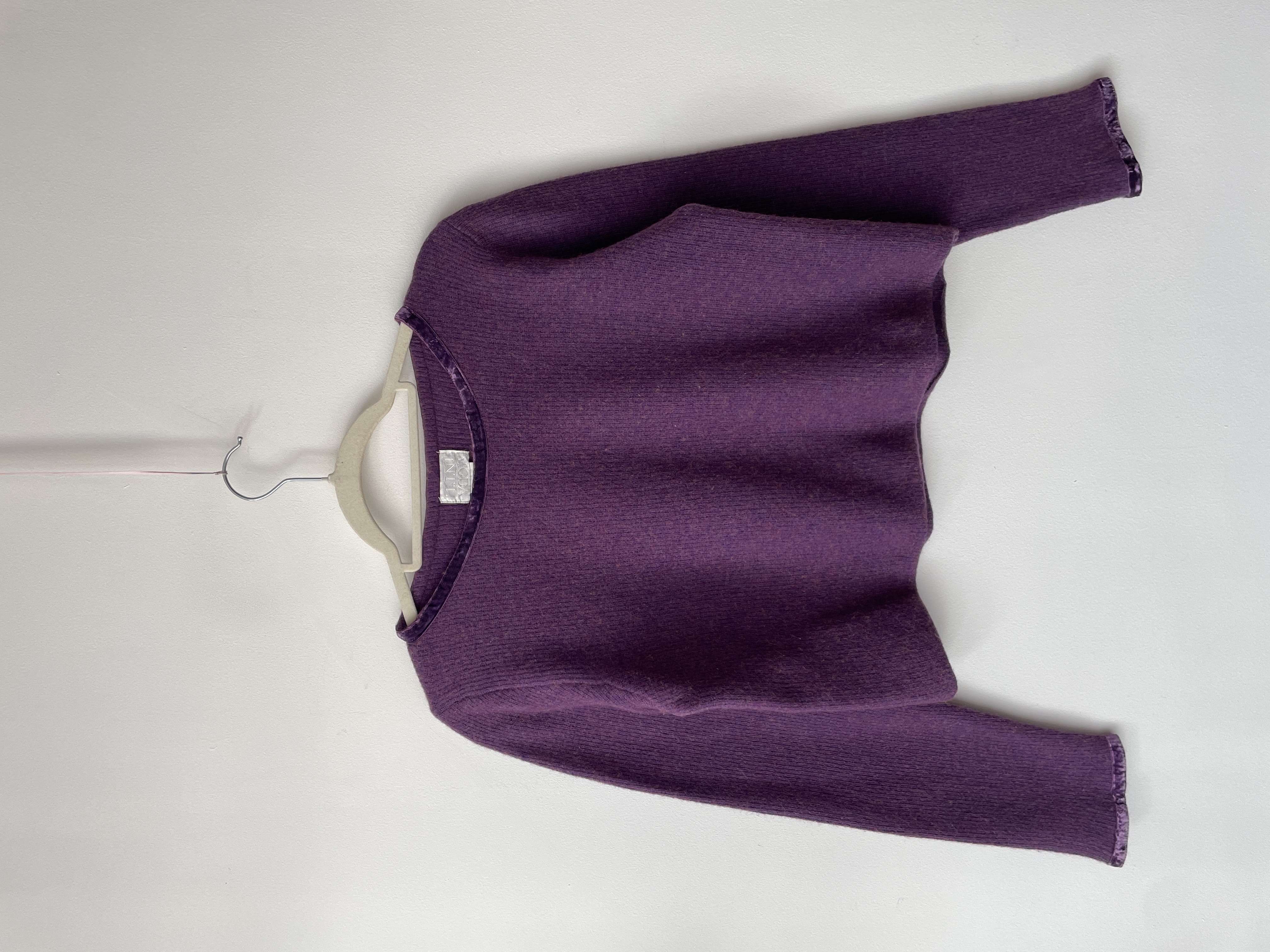 Sweater crop Lana cordero. Talla: M 1