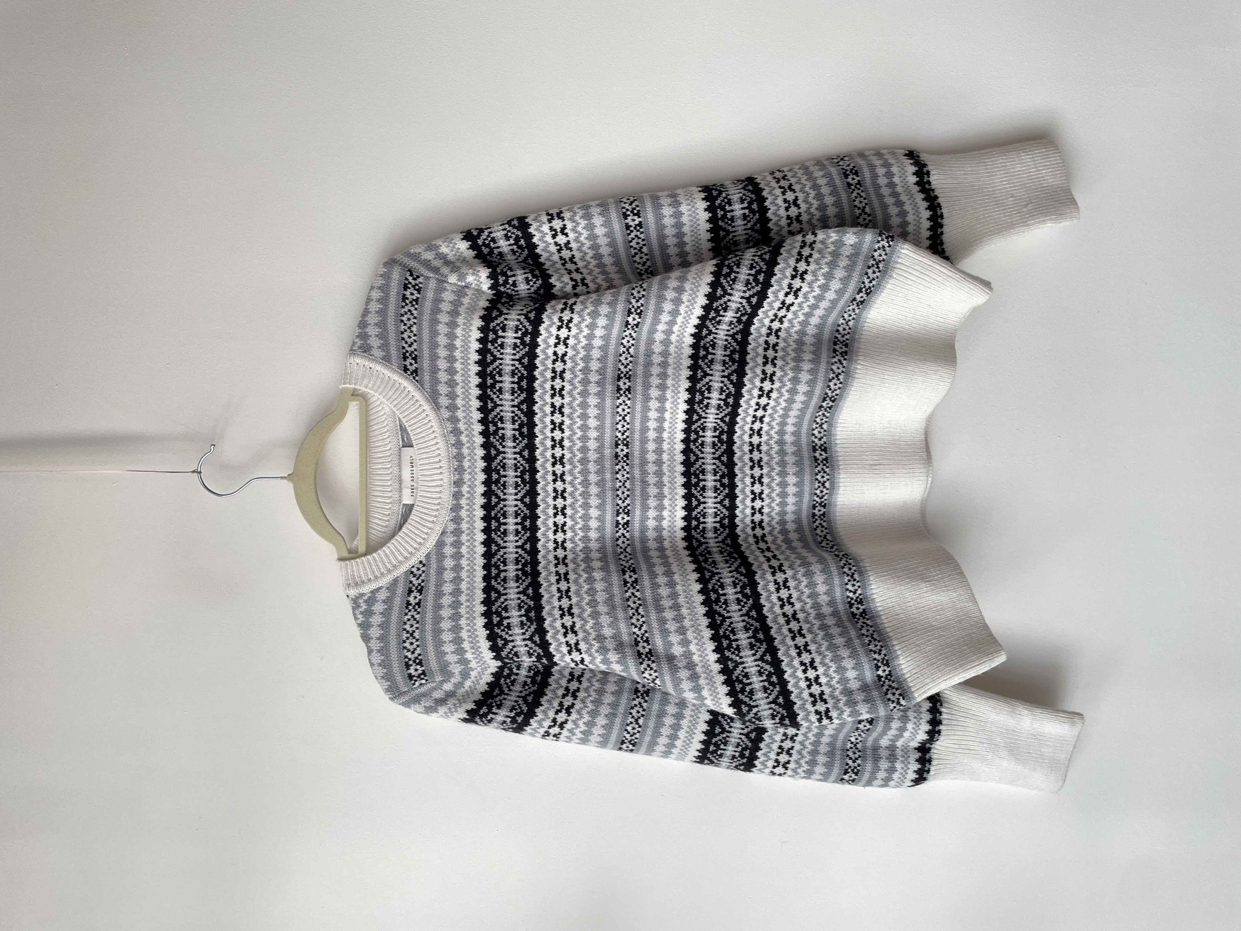 Sweater nordic gris. Talla: XL 1