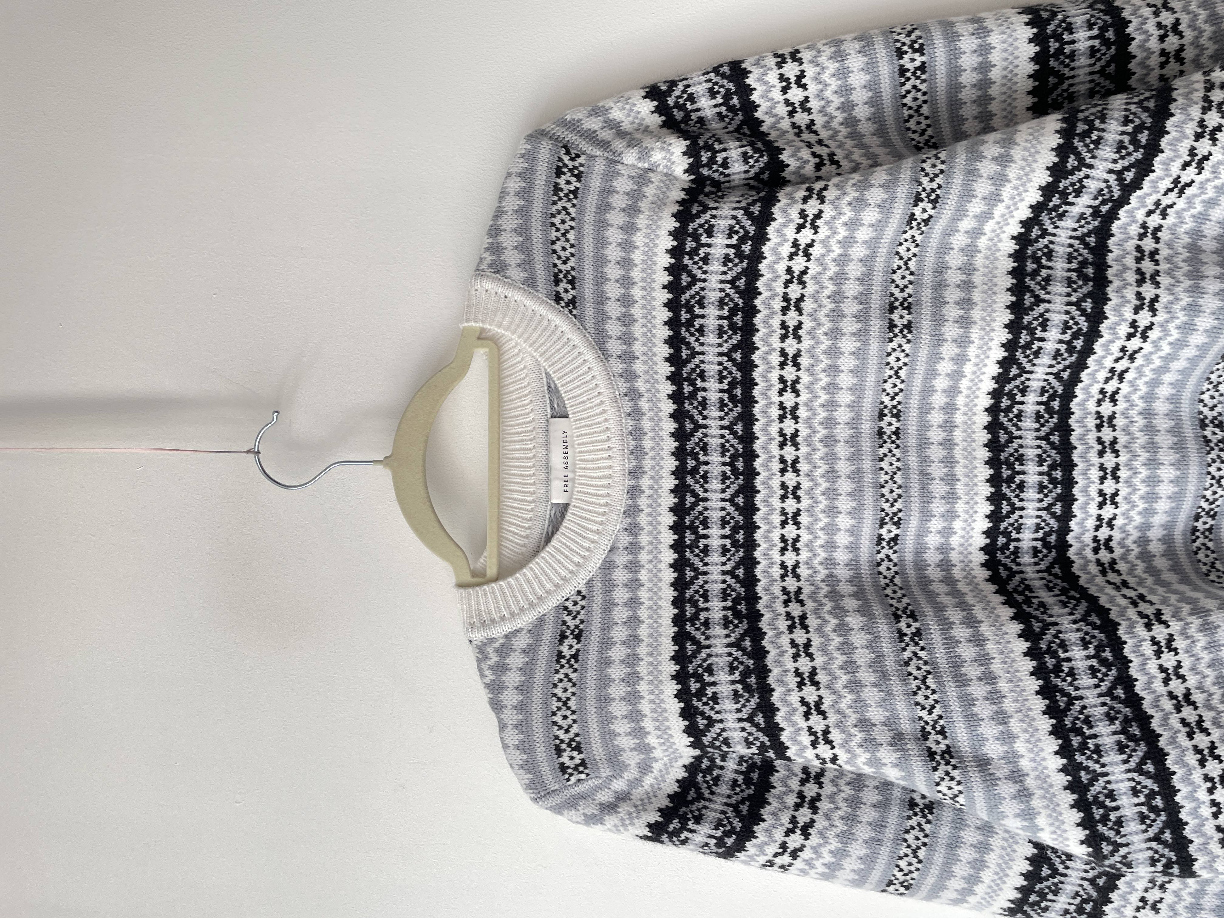Sweater nordic gris. Talla: XL 2