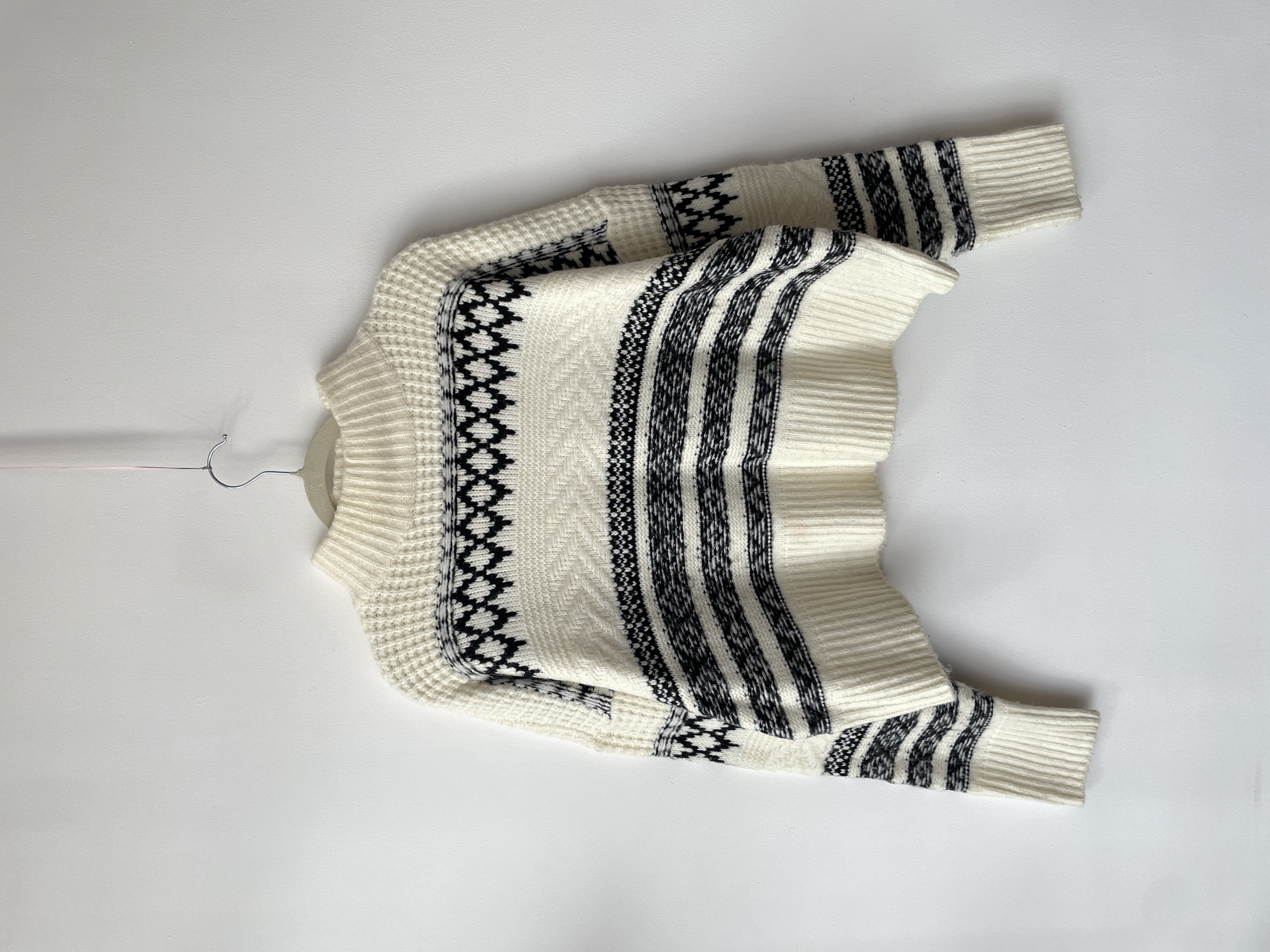 Sweater nordic crema. Talla: M/L 1