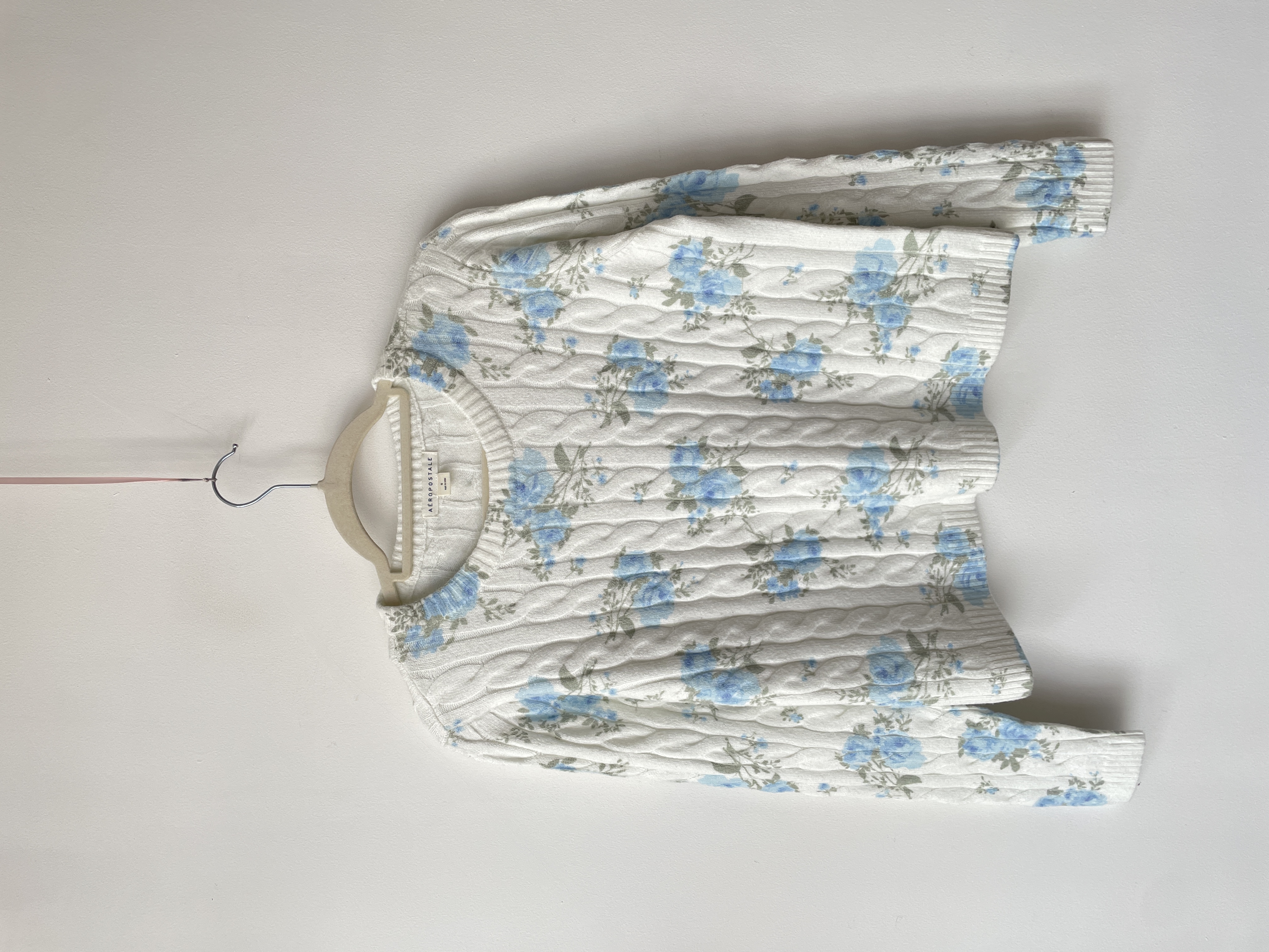 Sweater floral. Talla: S 1