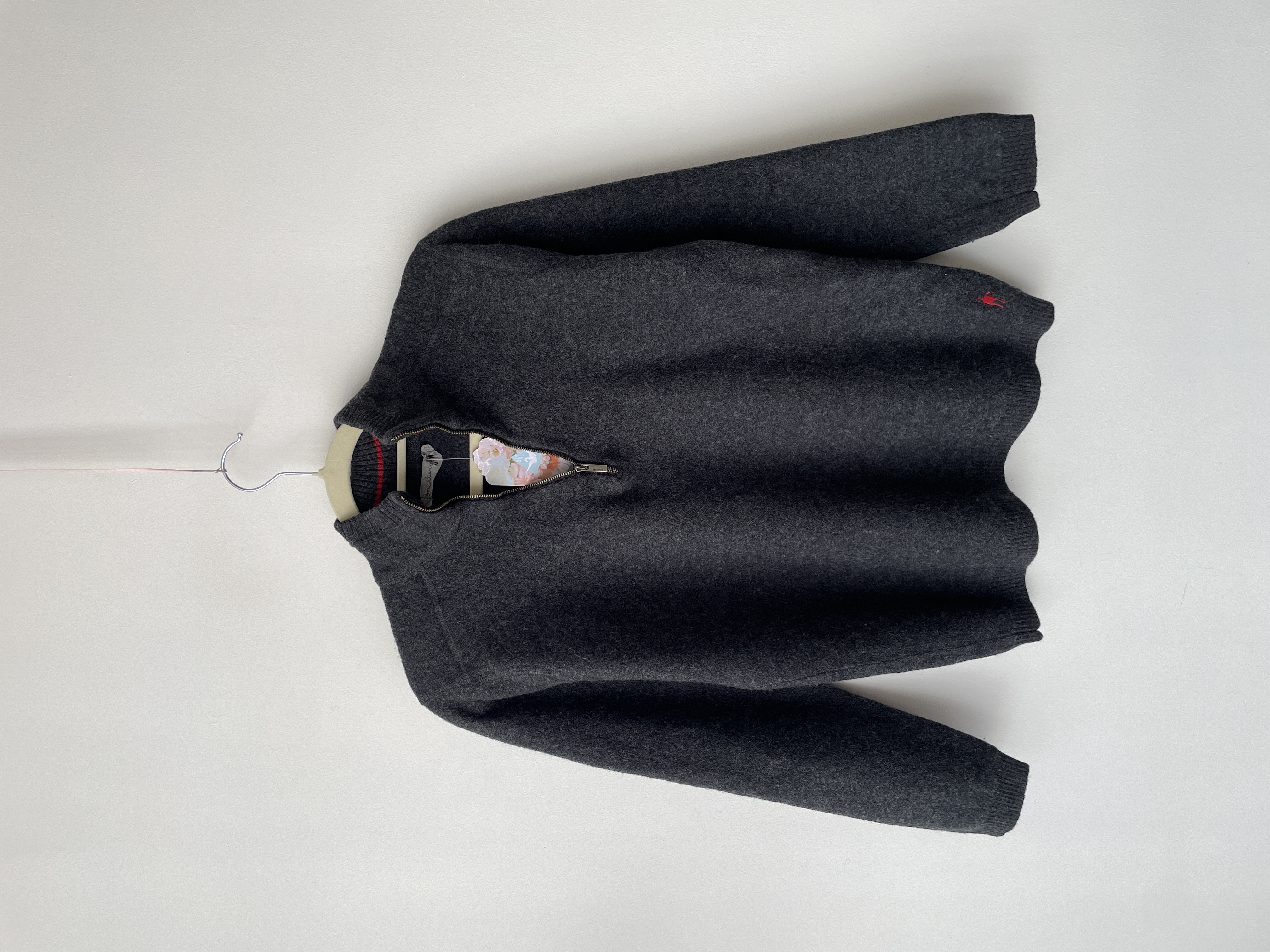 Sweater  gris, lana merino. Talla: M chico (XS/S)  1