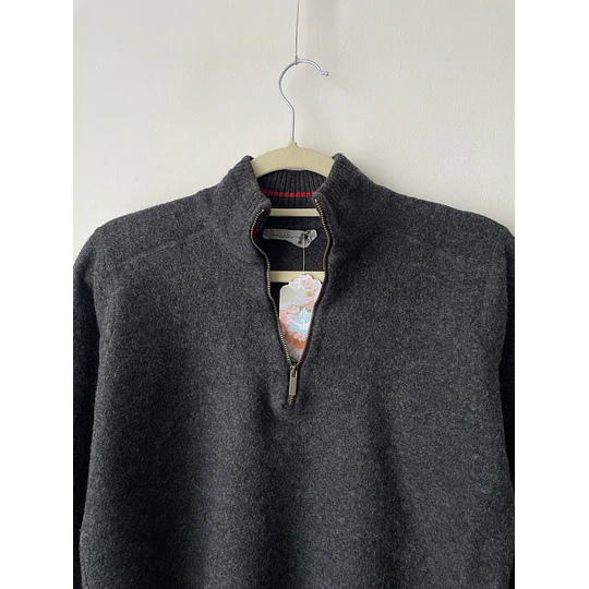 Sweater  gris, lana merino. Talla: M chico (XS/S) 