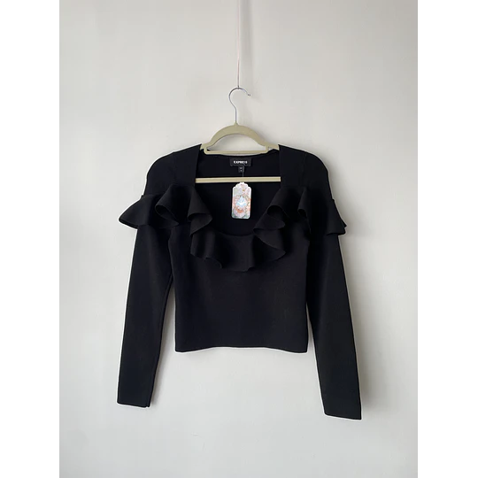 Polera vuelos. Talla: M