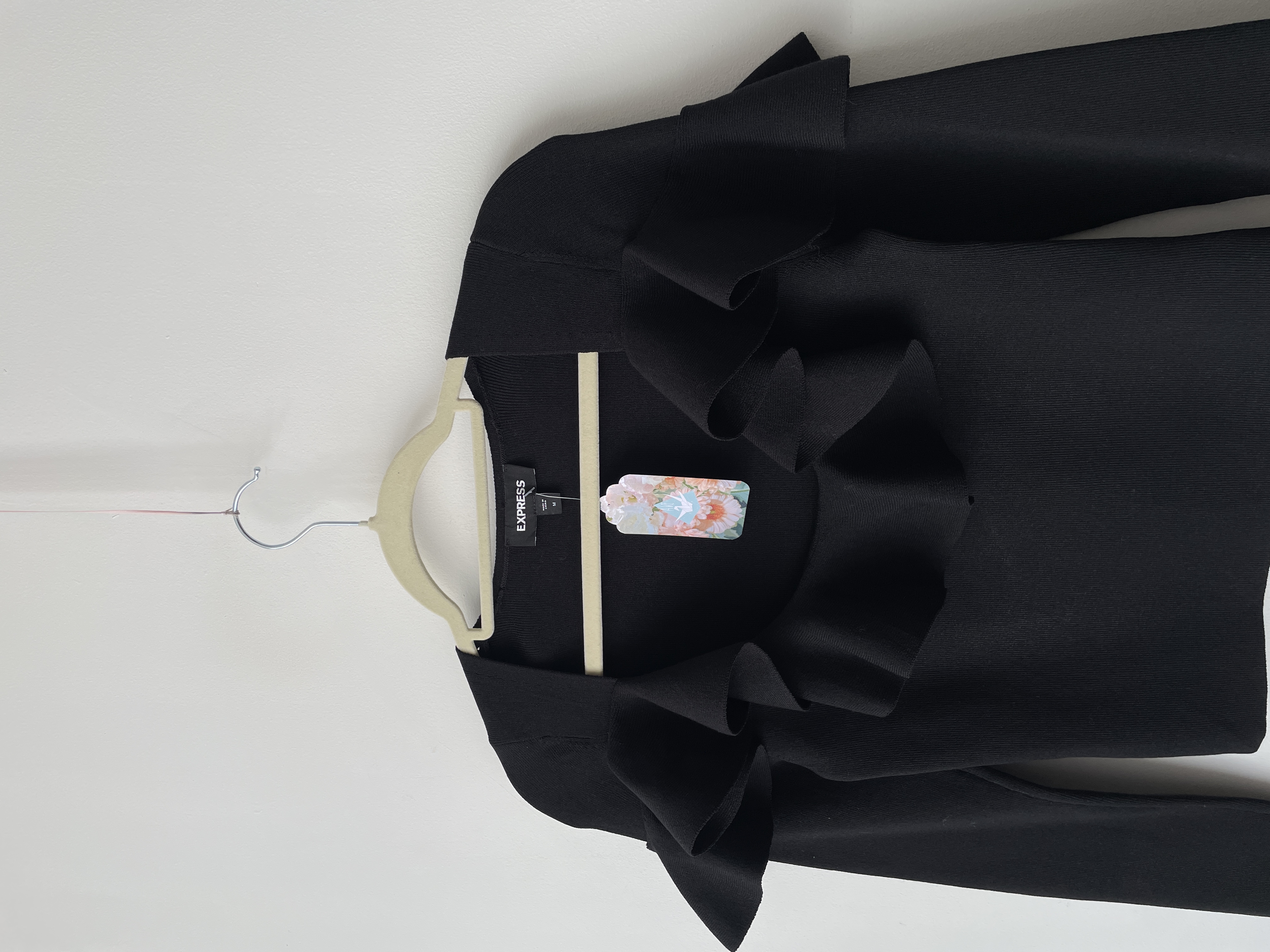 Polera vuelos. Talla: M 2