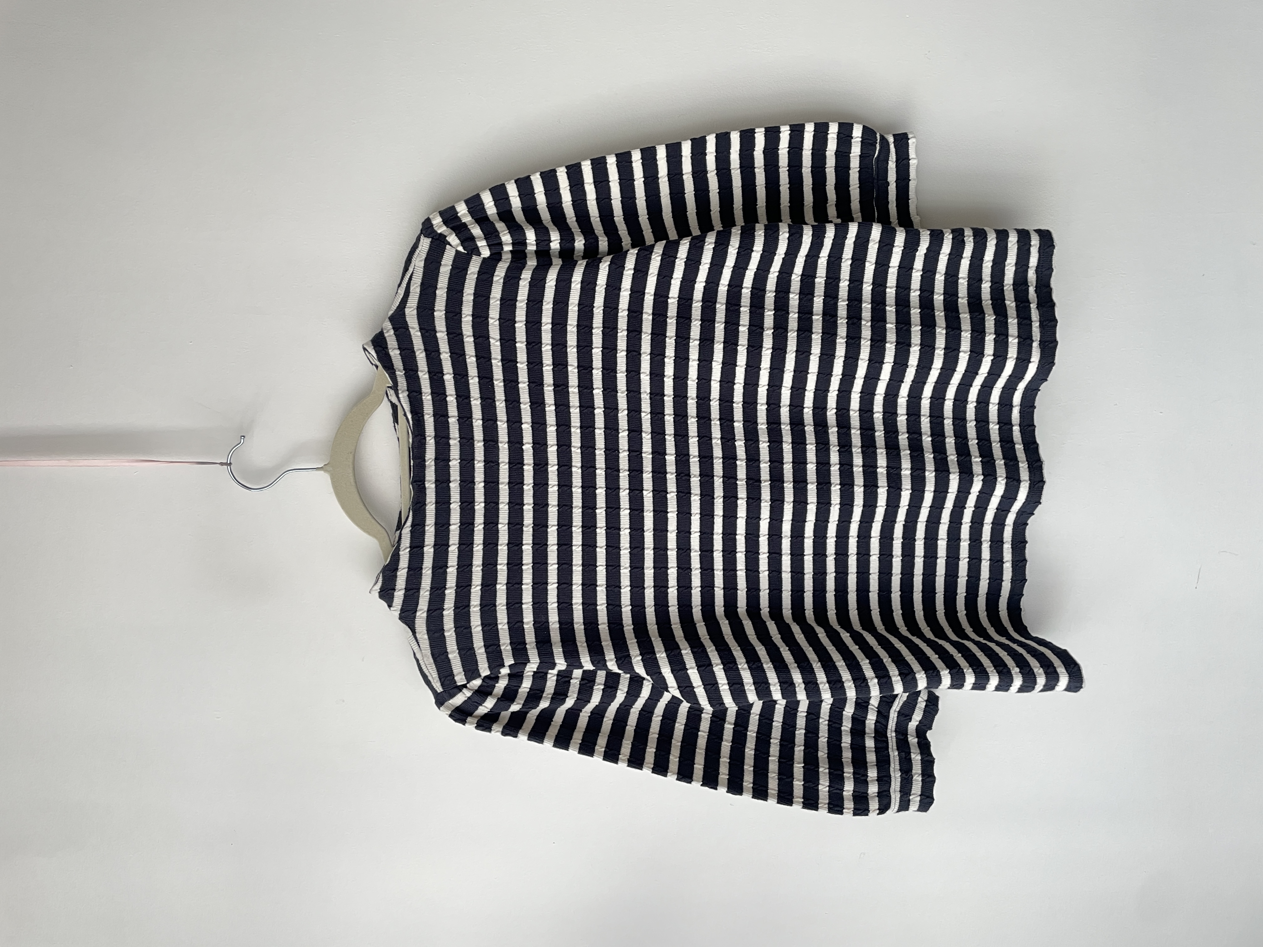 Polera rayada. Talla: L 1