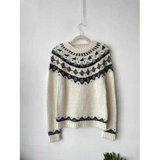 Sweater nordic. Talla: M