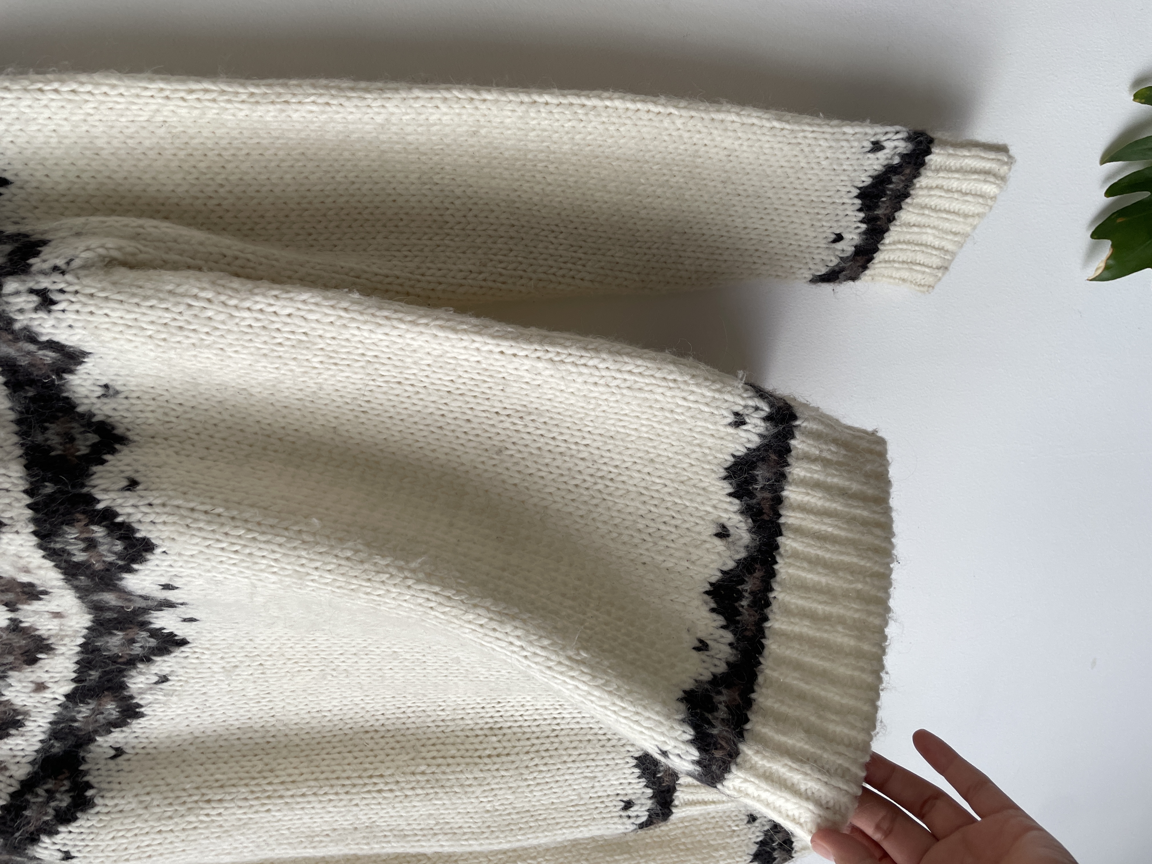 Sweater nordic. Talla: M 3