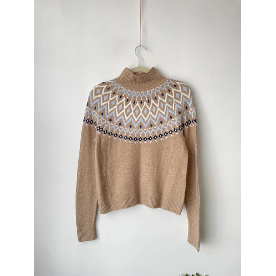 Sweater nordic. Talla: S