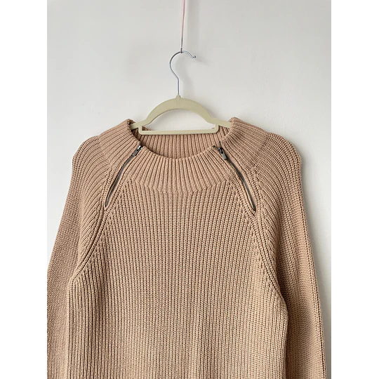 Sweater camel . Talla: M