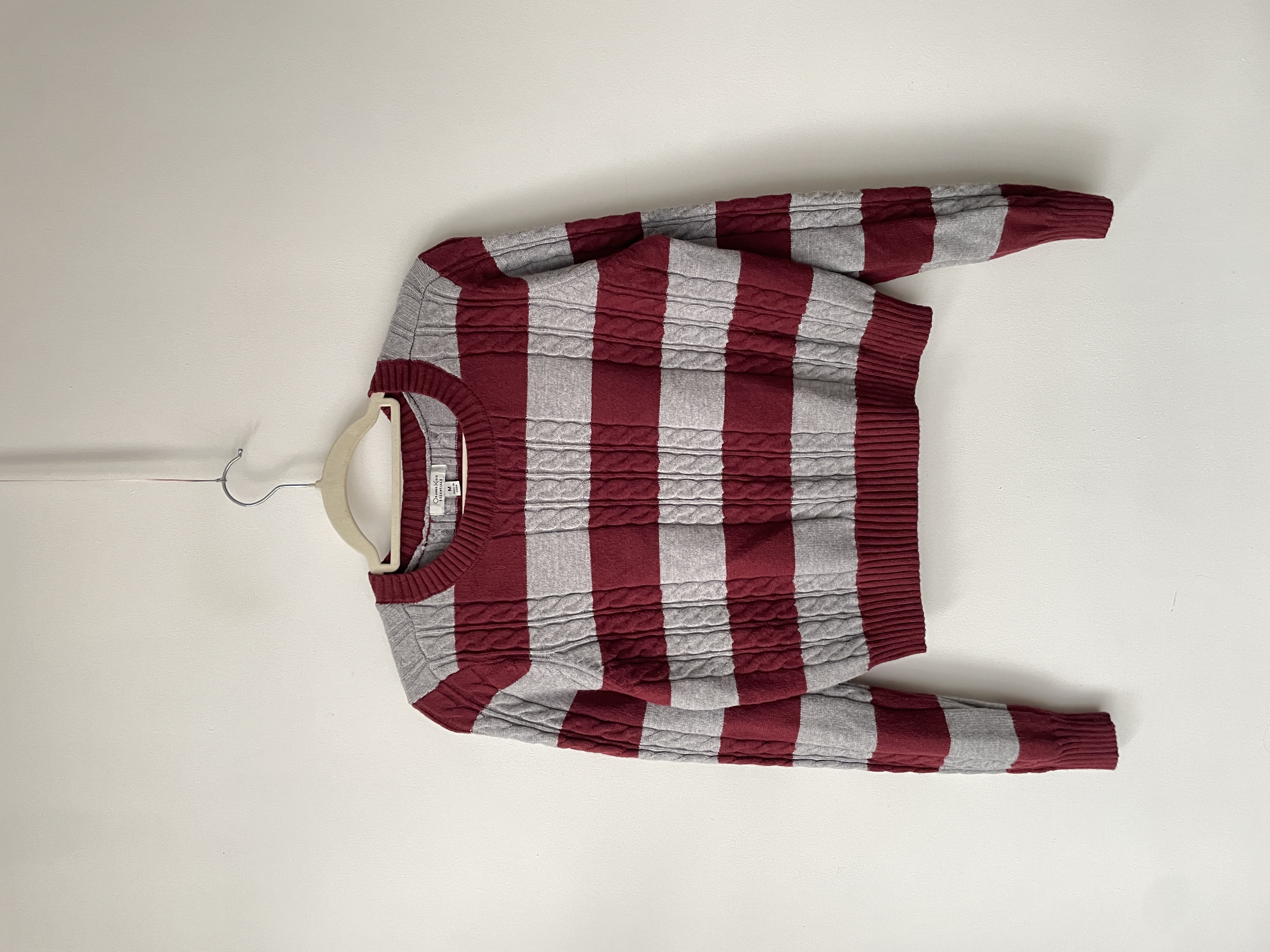 Sweater líneas. Talla: M 1