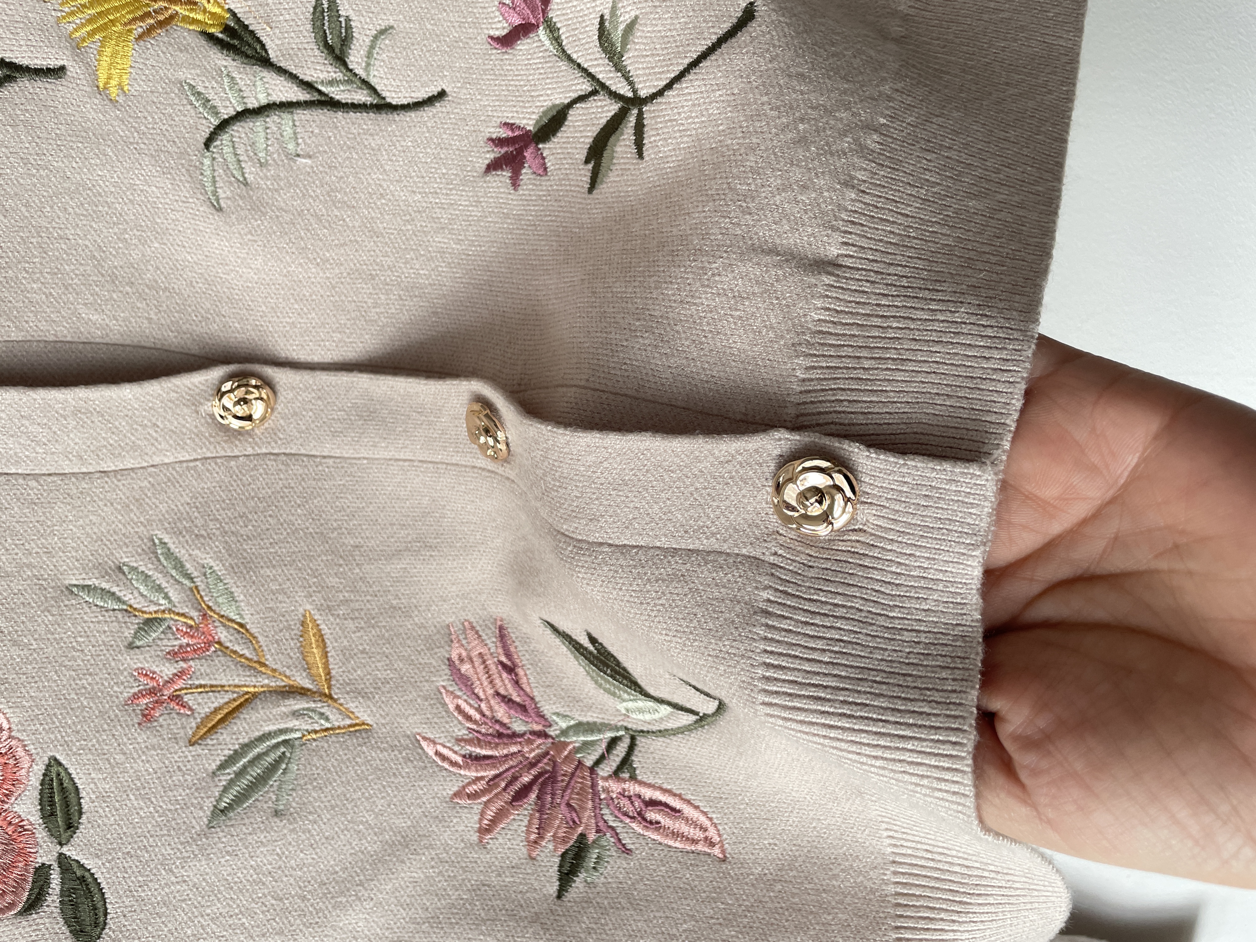 Cárdigan floral. Talla: XS 3