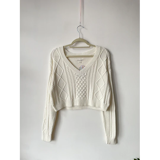 Sweater trenzado. Talla: M